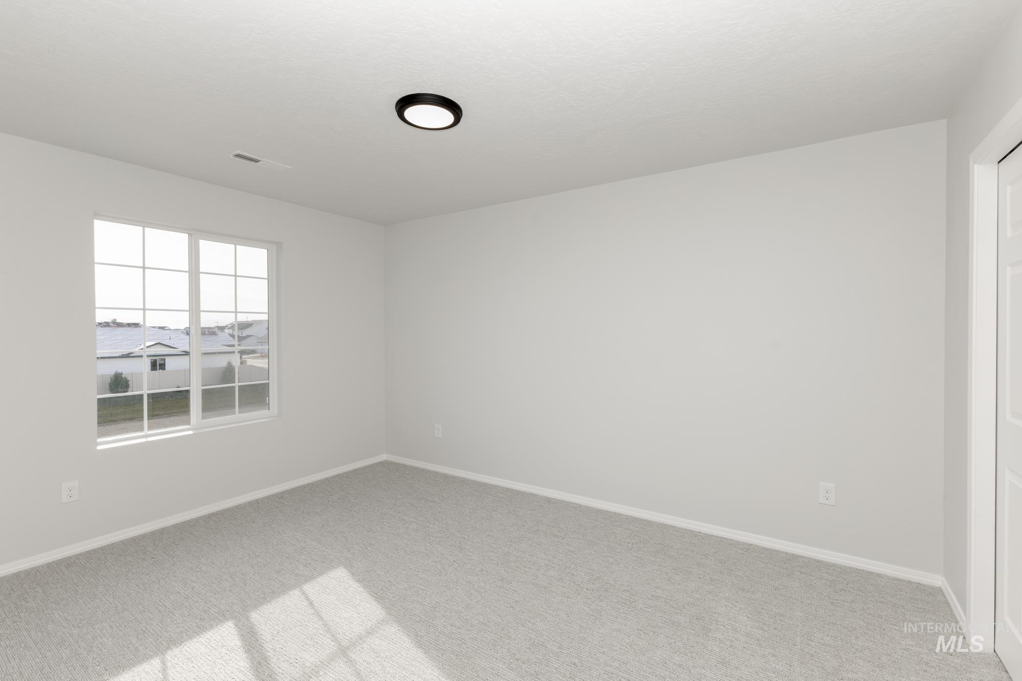 16873 Dunning Way Property Photo 12