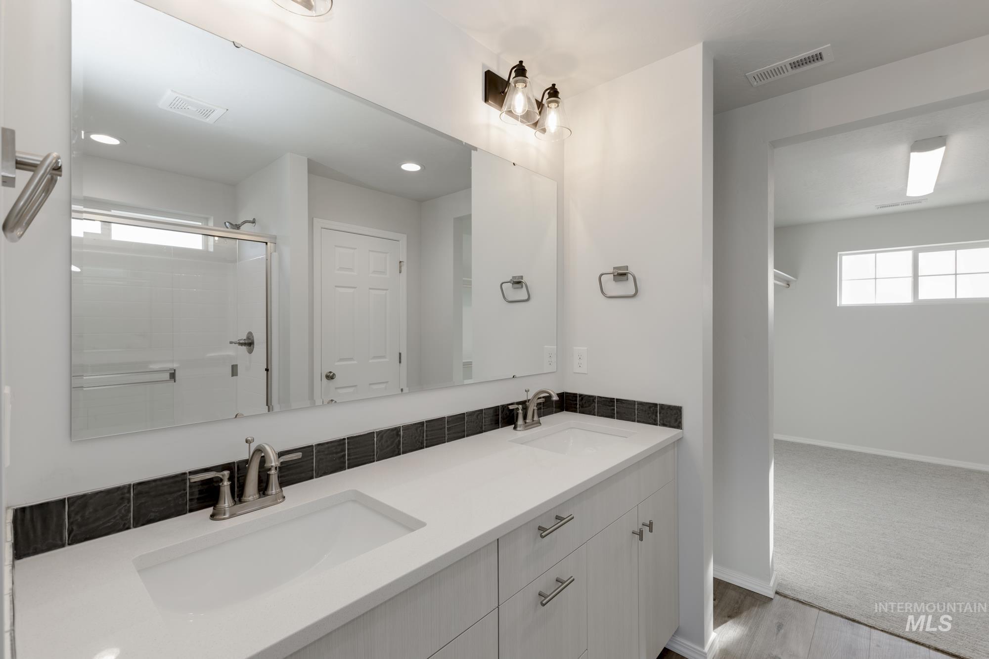 16873 Dunning Way Property Photo 19
