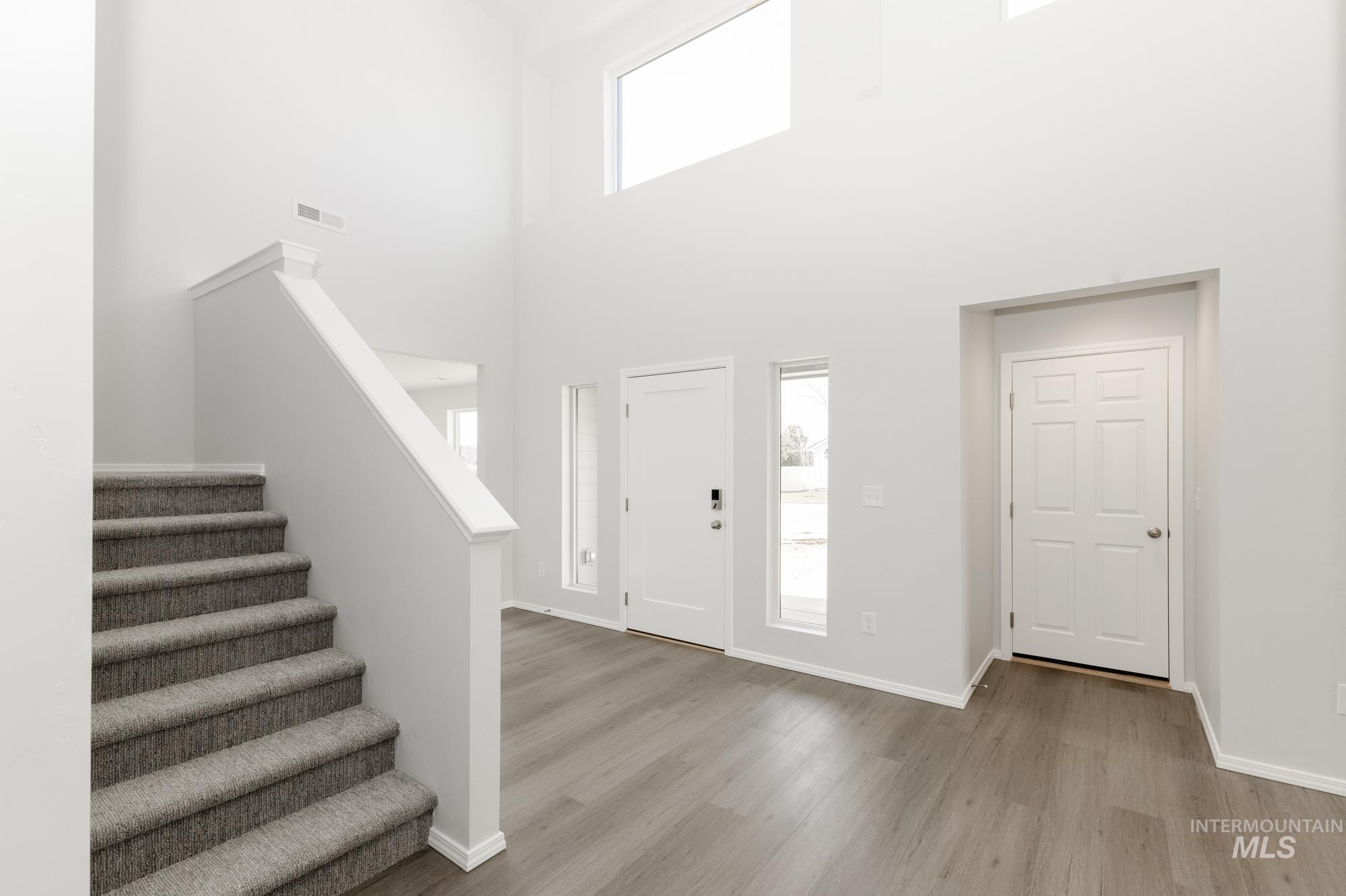 14822 N Fishing Creek Ave Property Photo 2
