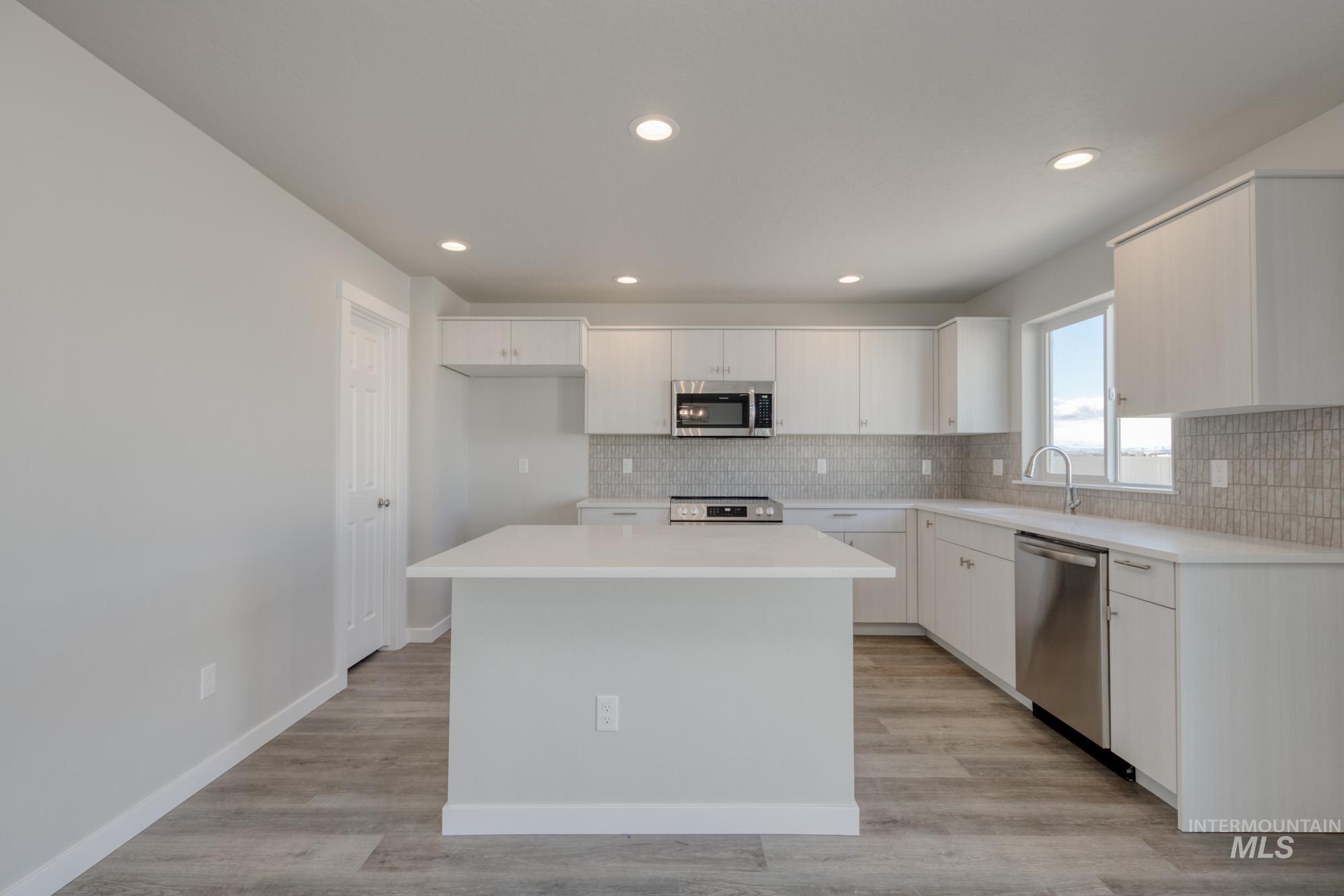 15395 Meriadoc Way Property Photo 4