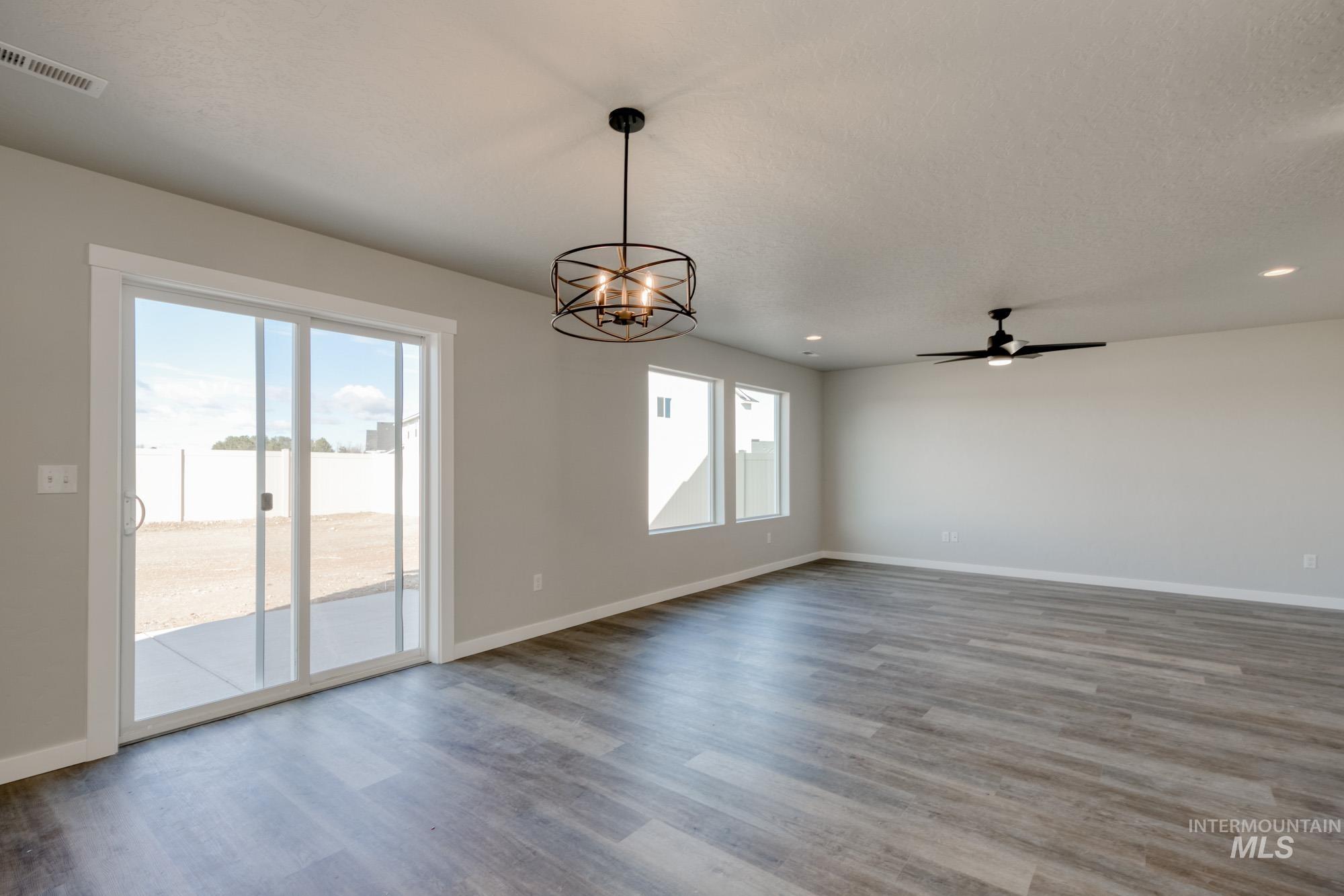 15395 Meriadoc Way Property Photo 6