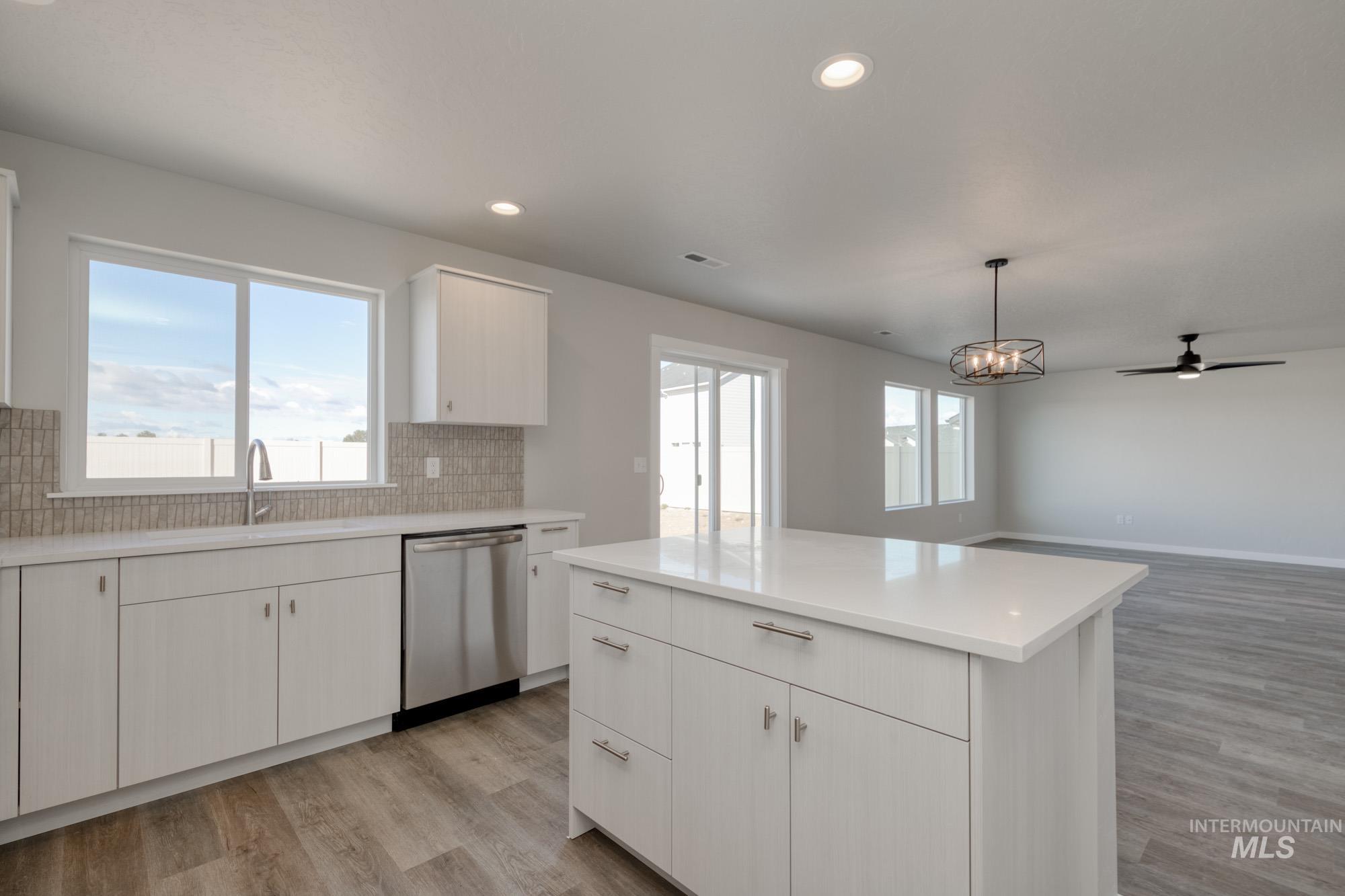 15395 Meriadoc Way Property Photo 7