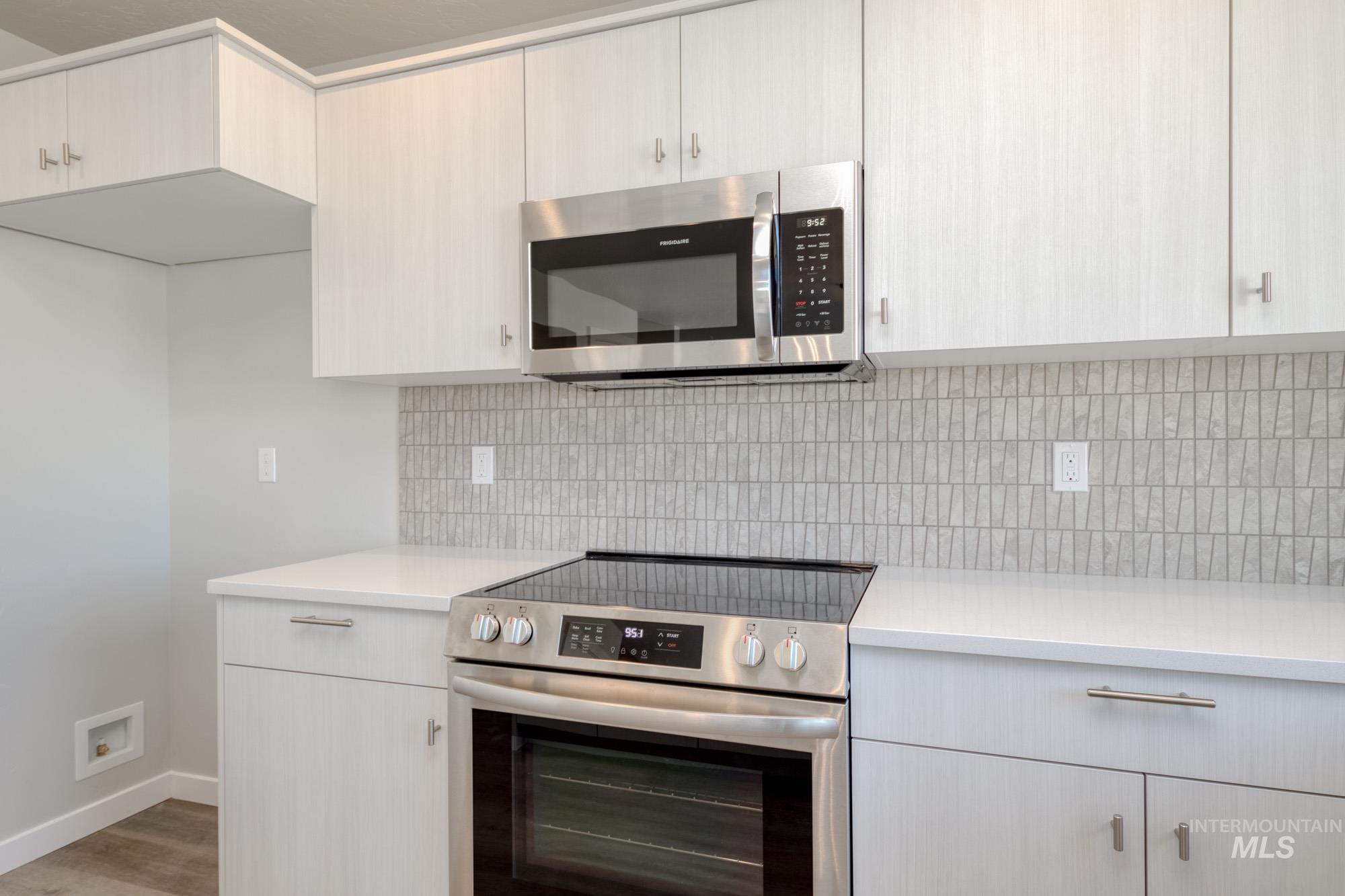 15395 Meriadoc Way Property Photo 8