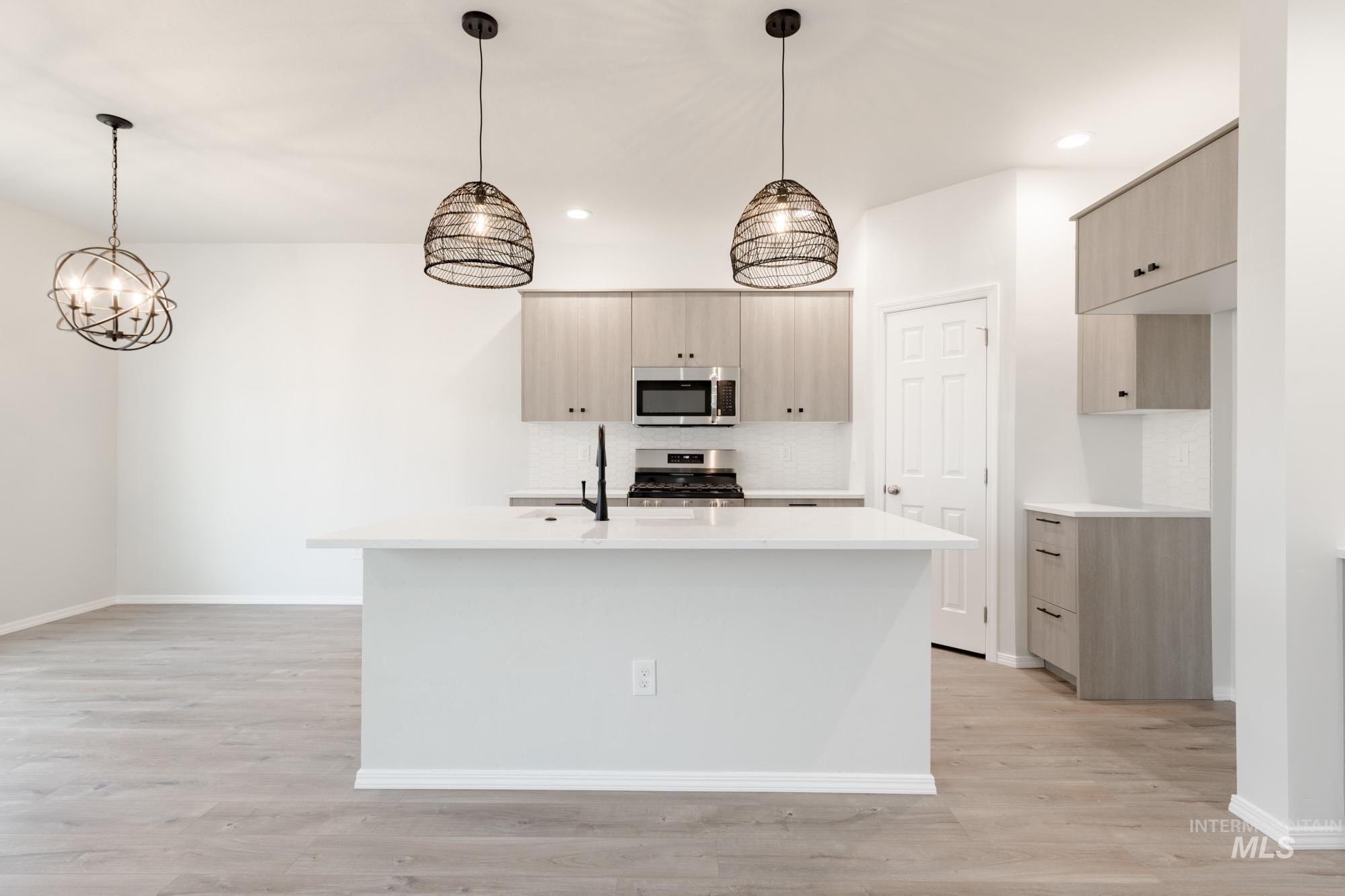 15410 Meriadoc Way Property Photo 3