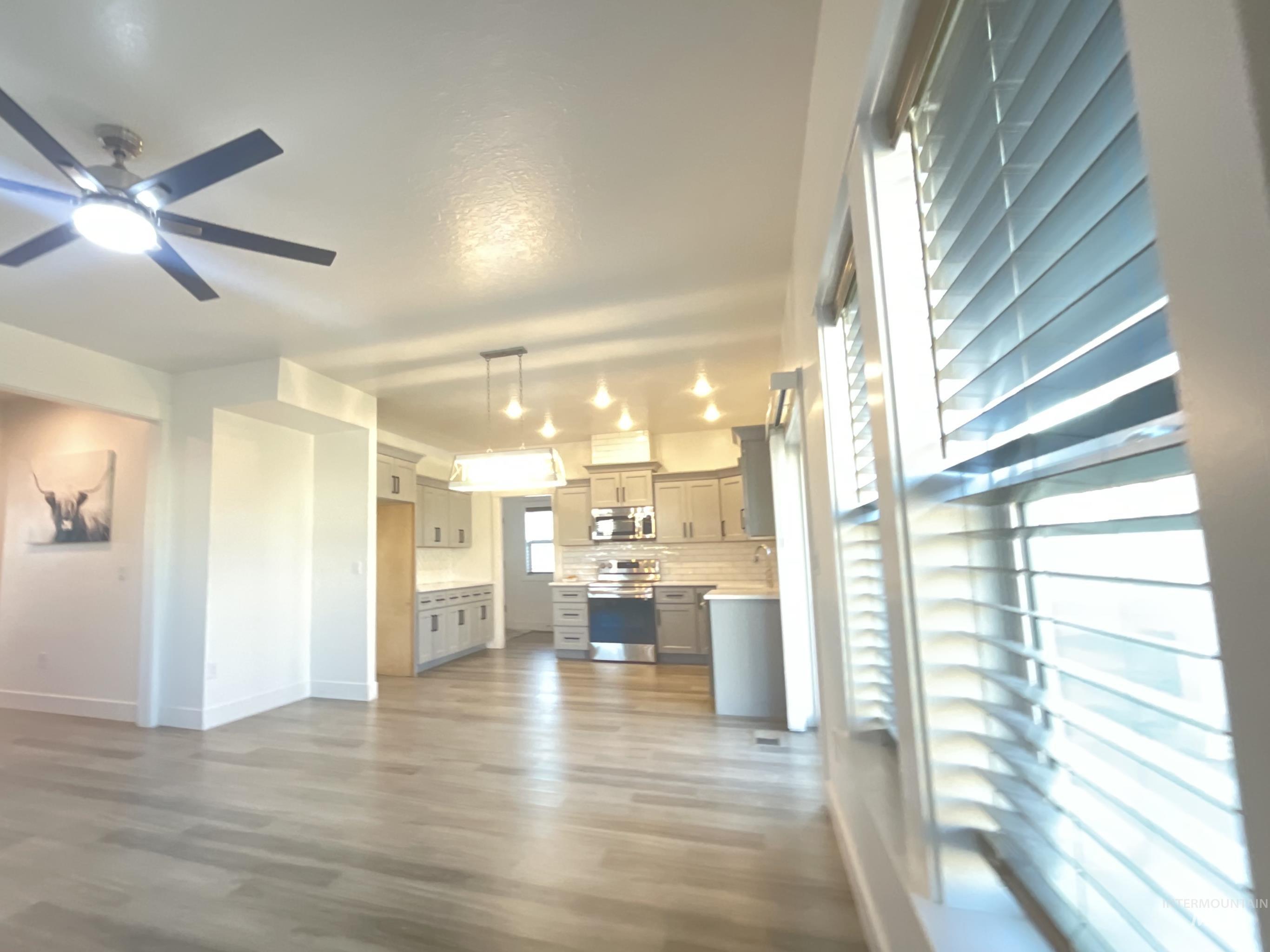 105 Mathew Court Property Photo 8