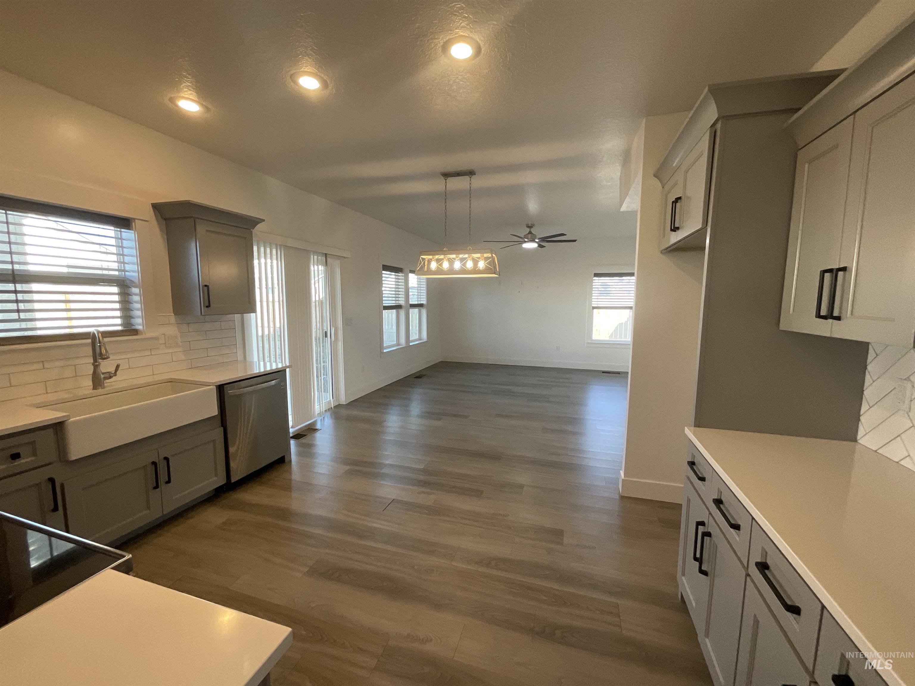 105 Mathew Court Property Photo 11