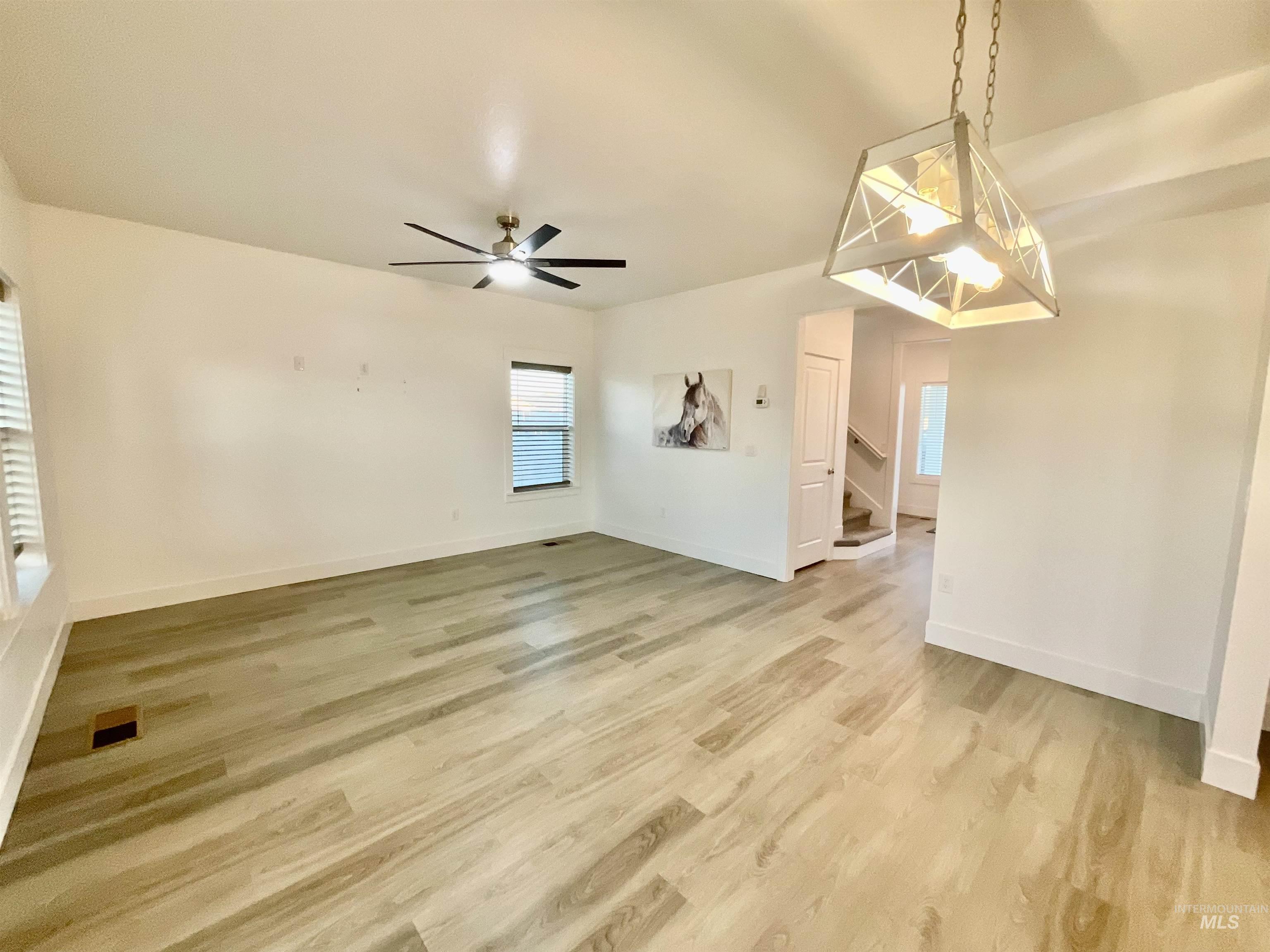 105 Mathew Court Property Photo 12