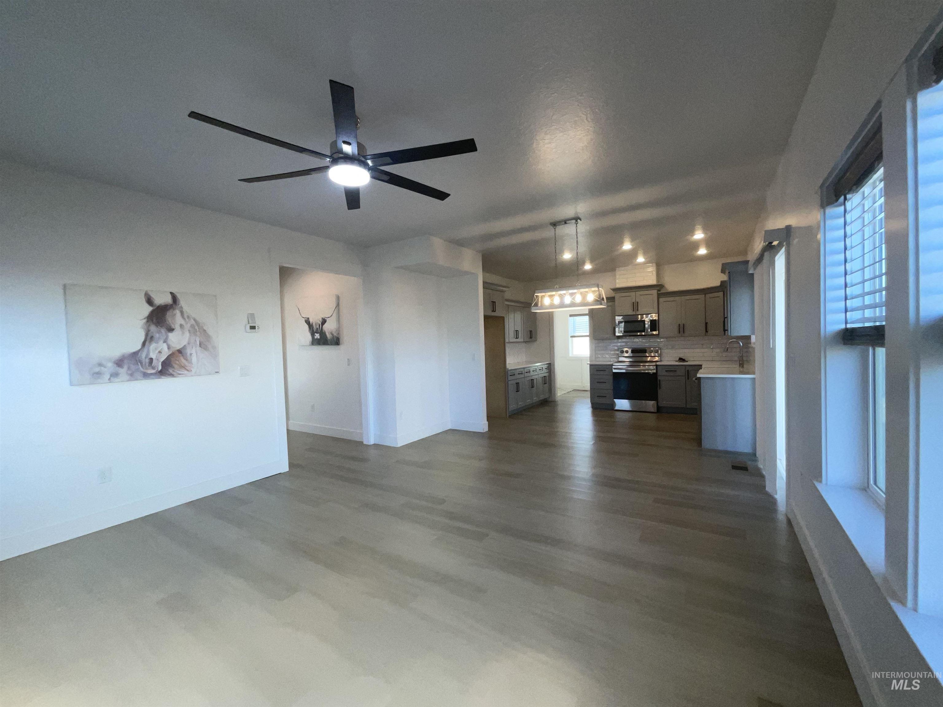 105 Mathew Court Property Photo 25