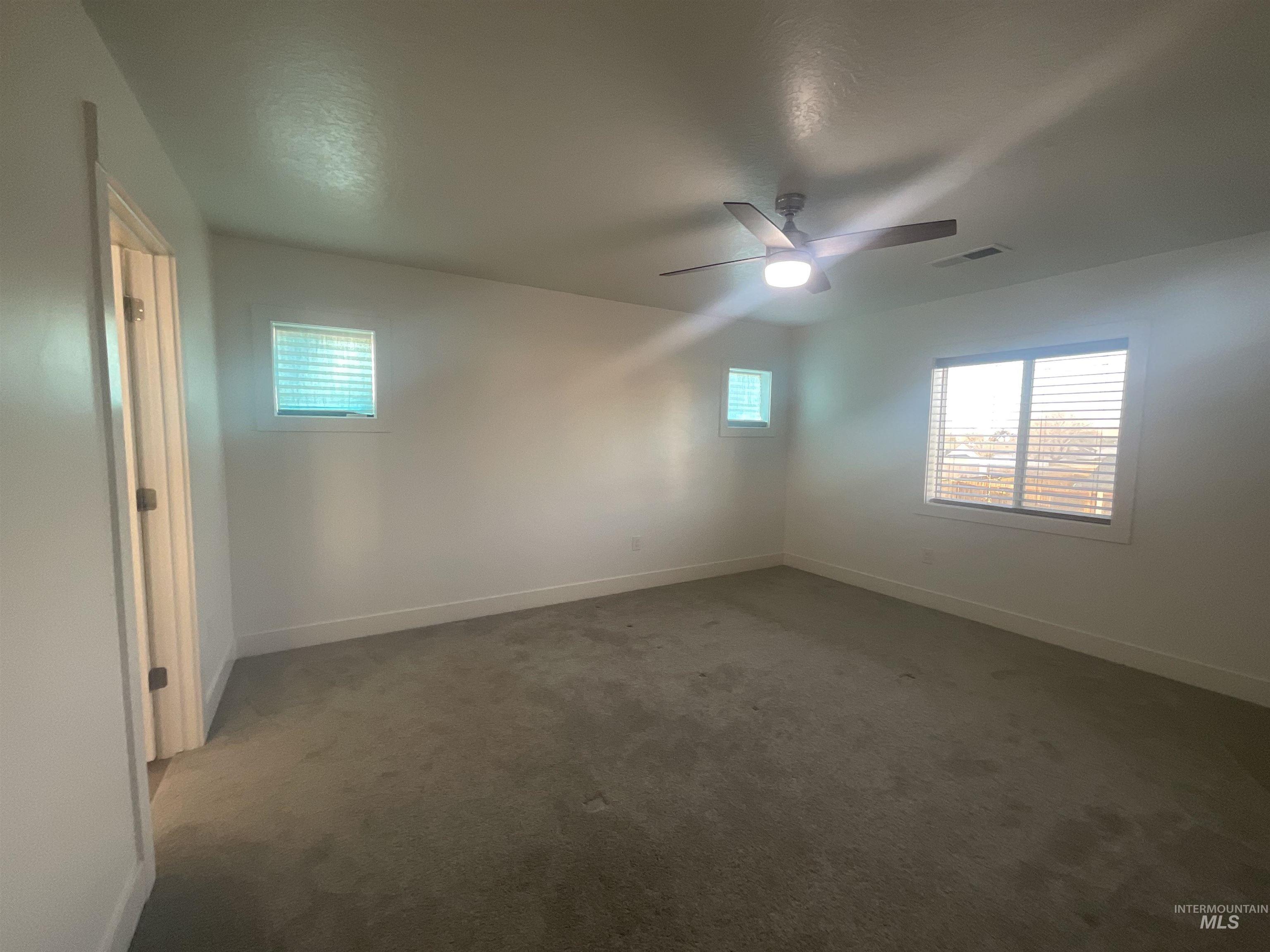 105 Mathew Court Property Photo 29