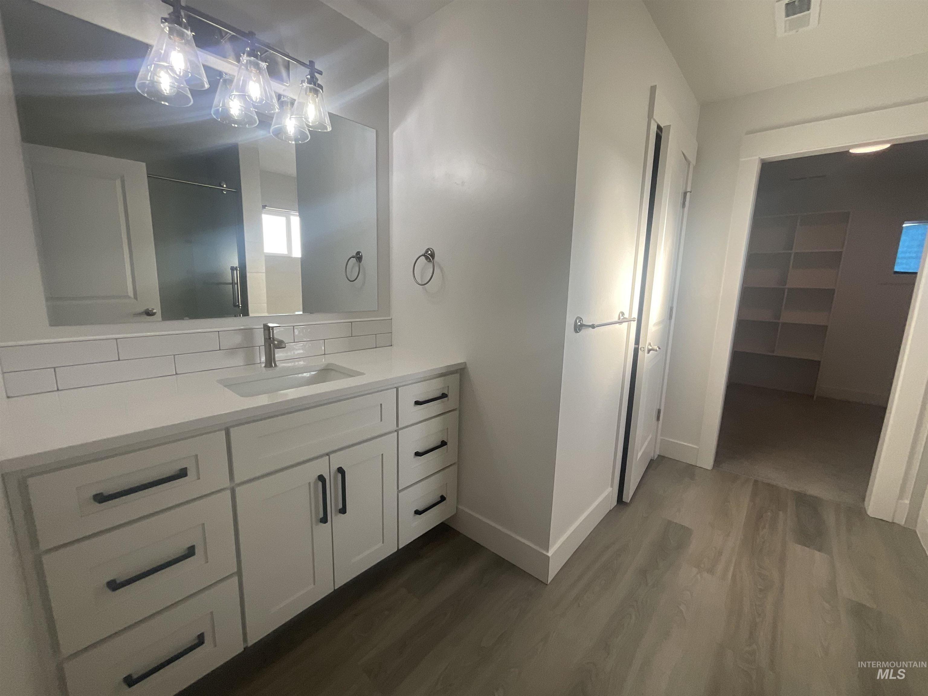 105 Mathew Court Property Photo 30