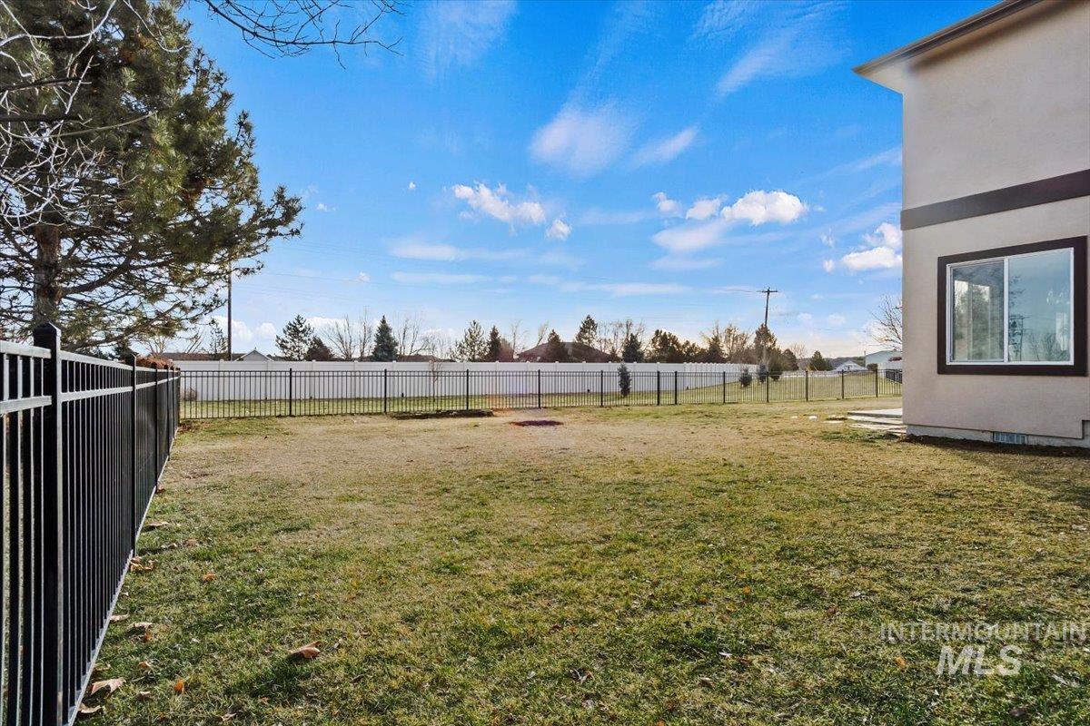 12384 S Abbott Downing Way Property Photo 30