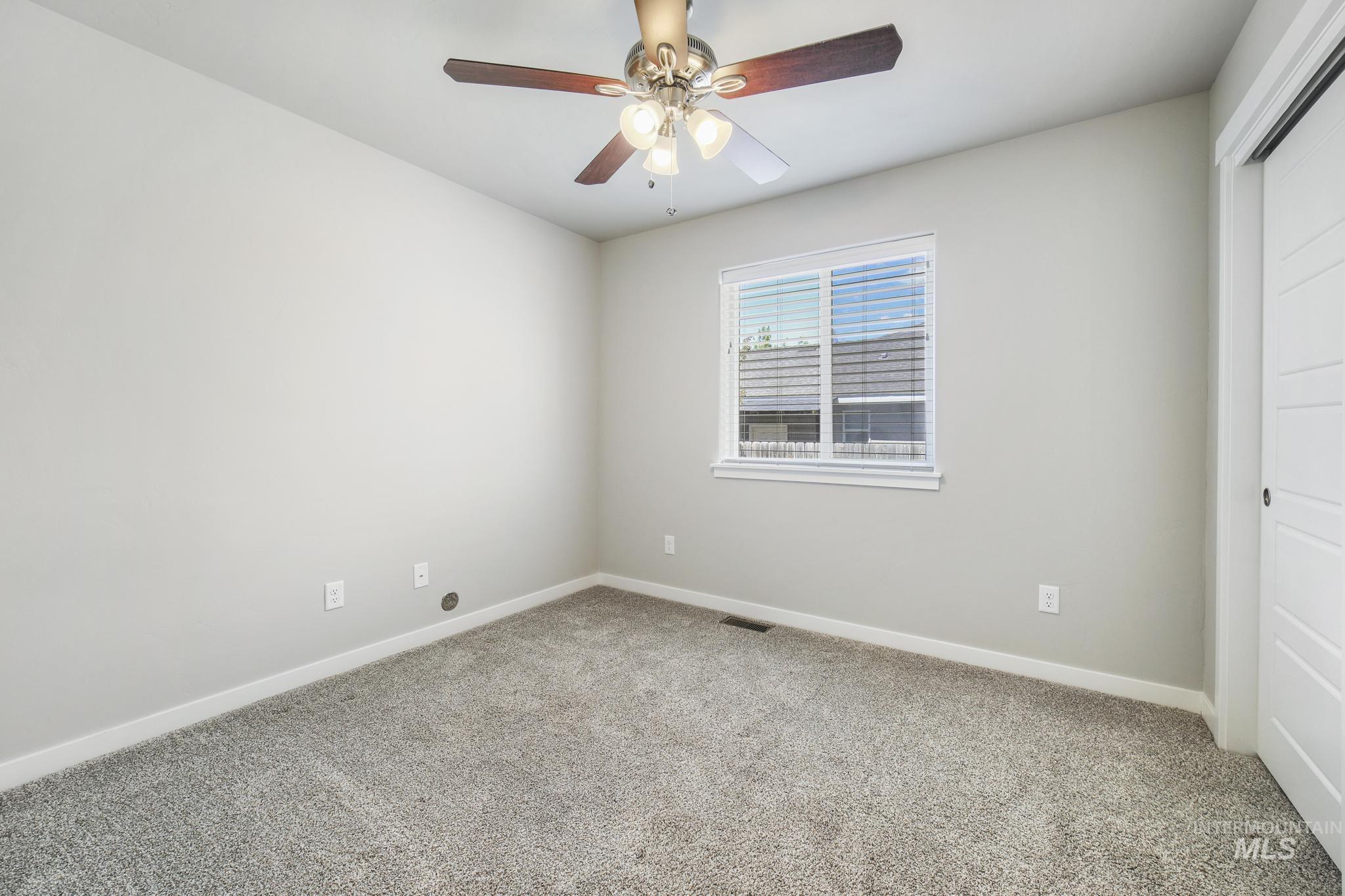 110 Little Cedar Property Photo 23