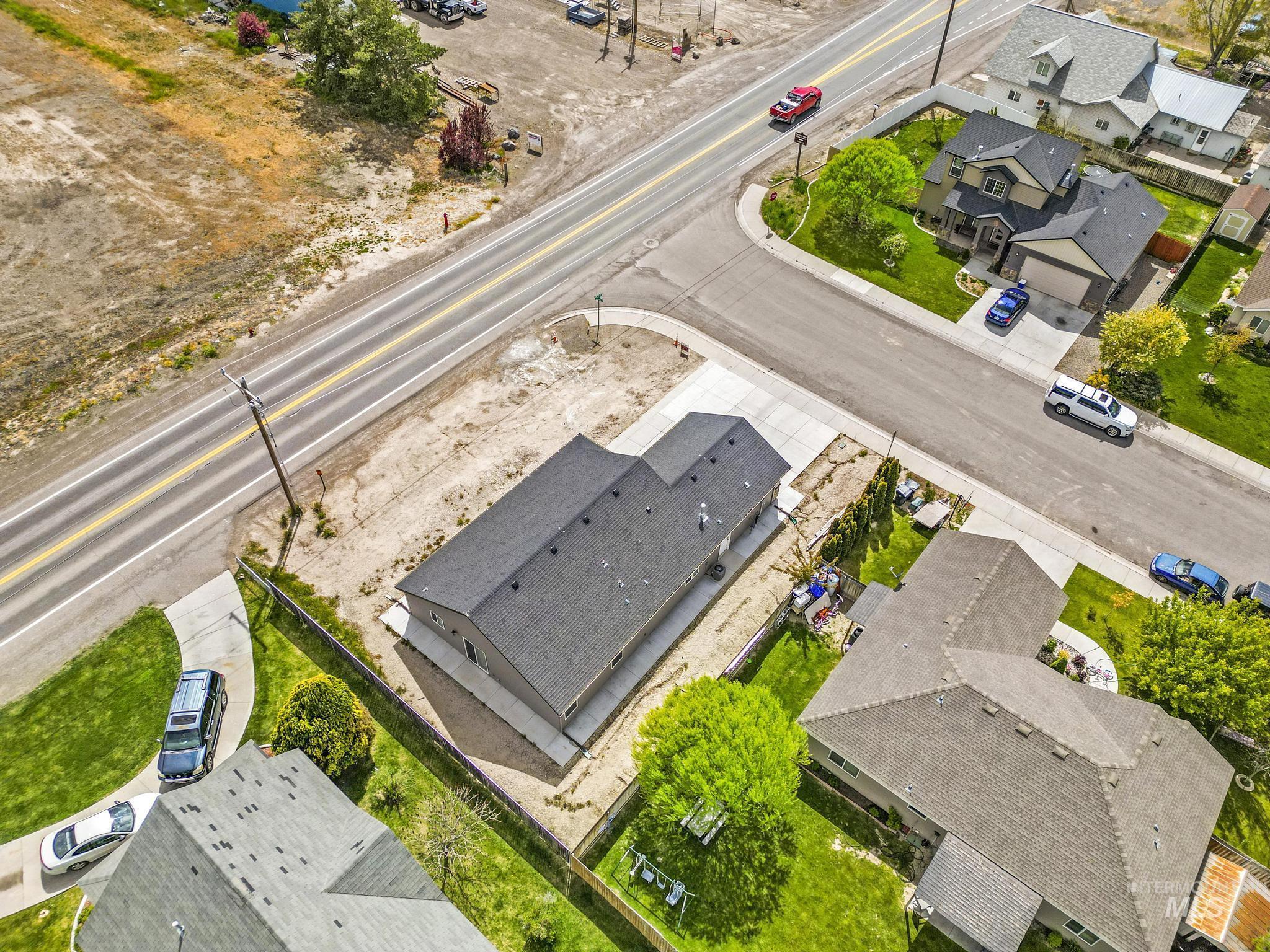 110 Little Cedar Property Photo 31