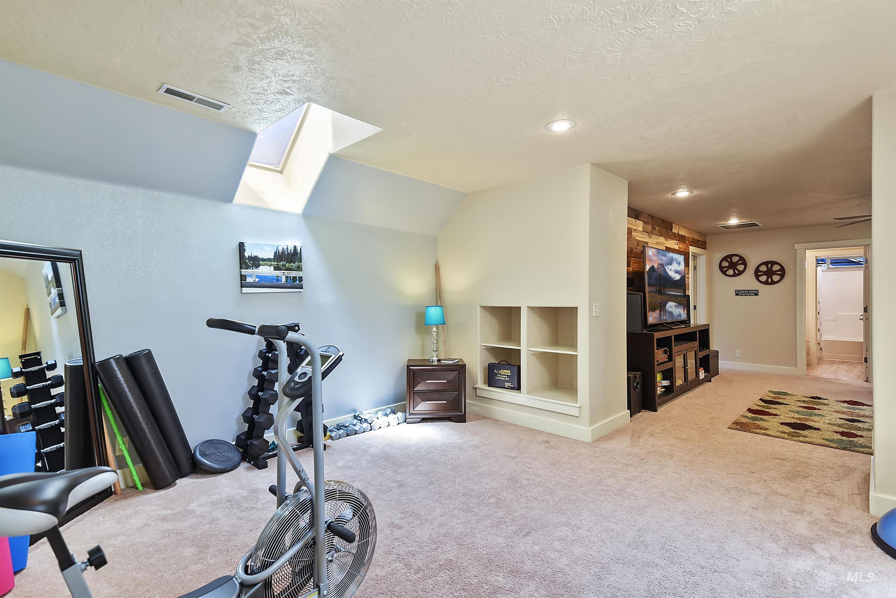 2650 W Crossland Dr Property Photo 25