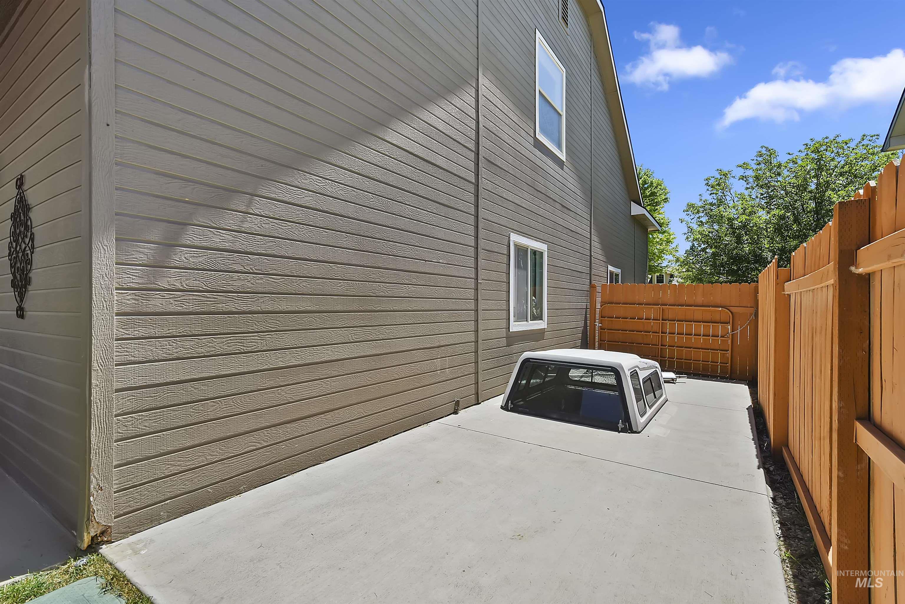 2650 W Crossland Dr Property Photo 29