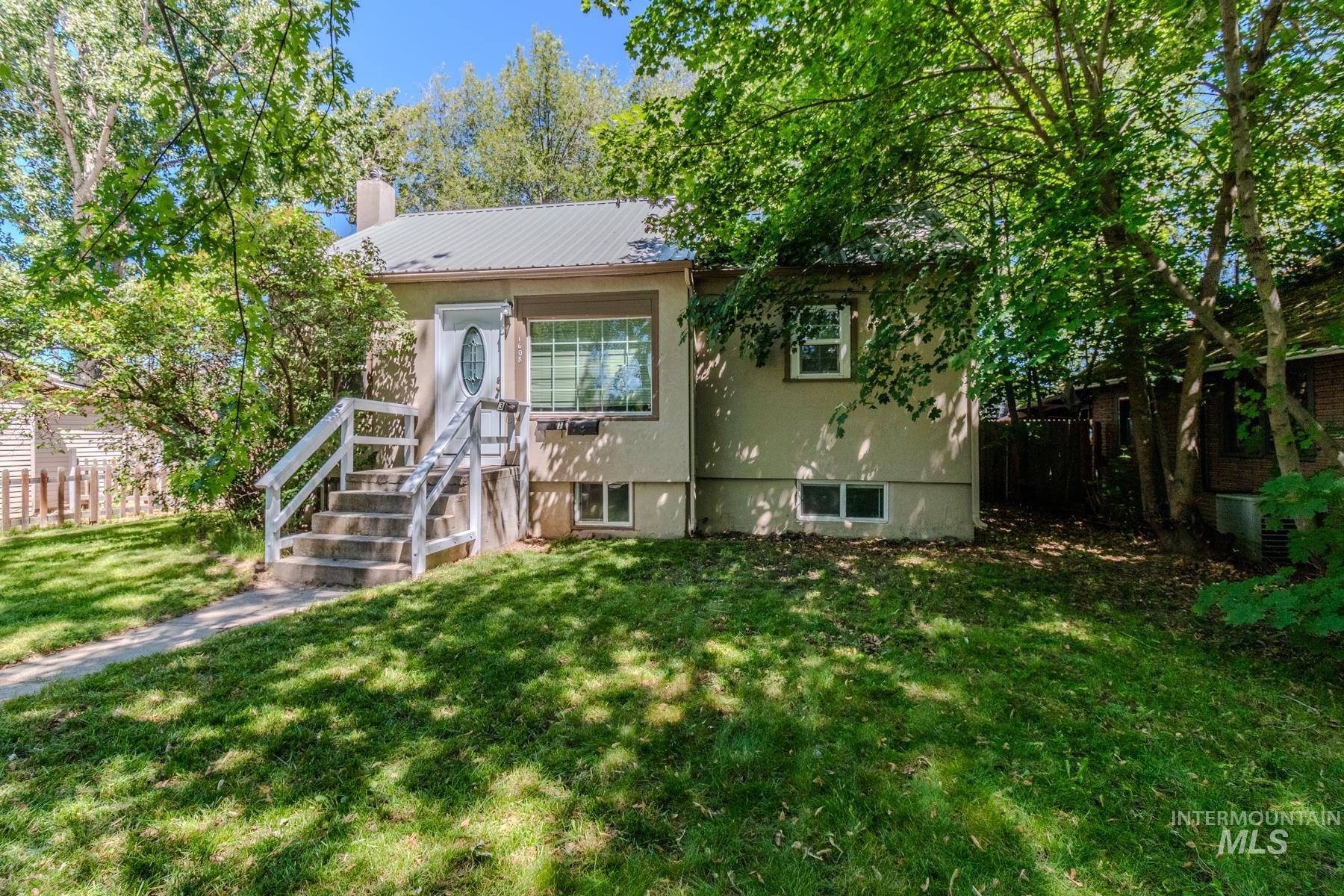 1608 S Denver Ave Property Photo 1