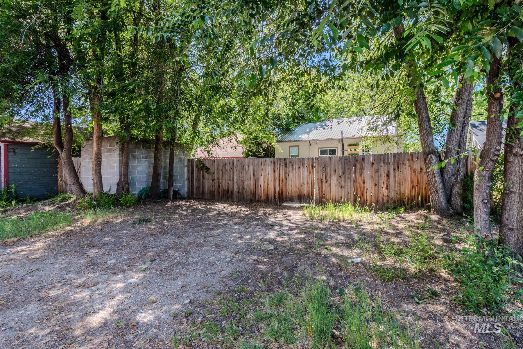1608 S Denver Ave Property Photo 33