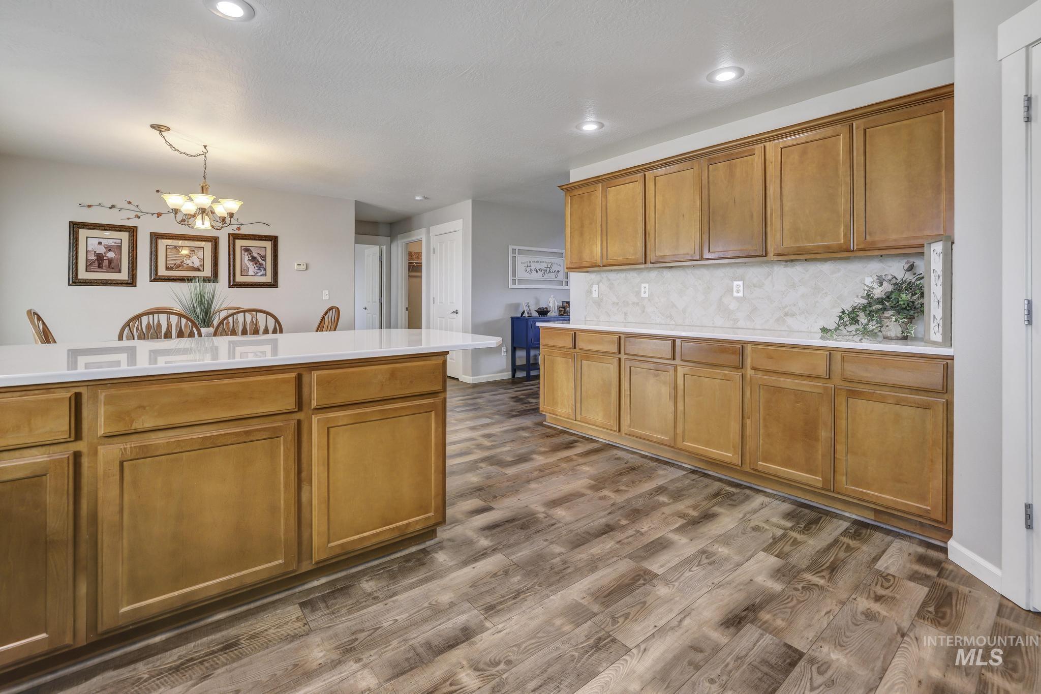 230 Cayuse Creek Drive Property Photo 16