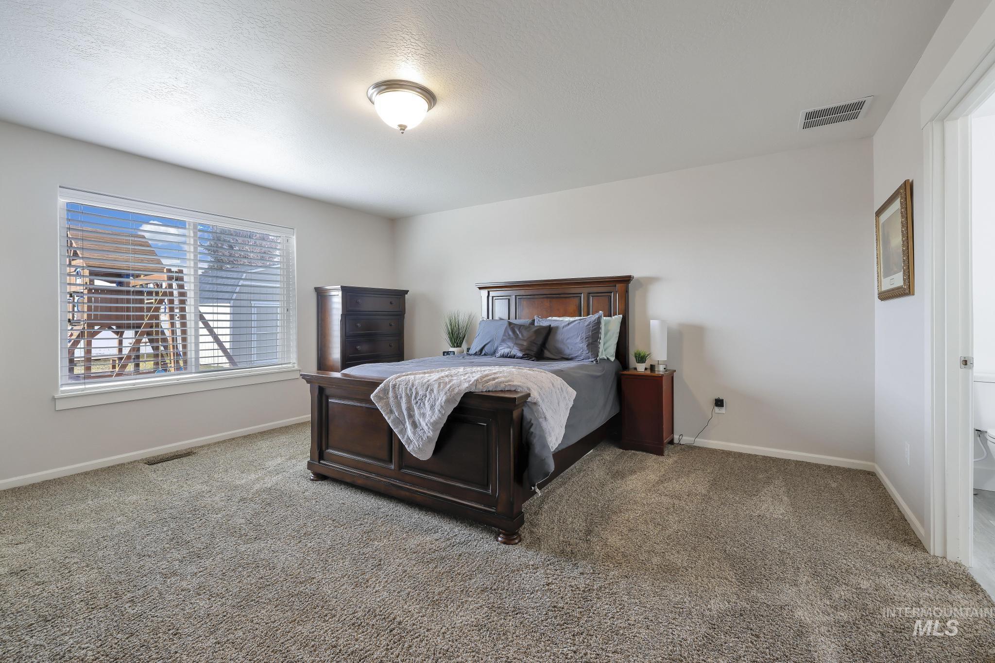 230 Cayuse Creek Drive Property Photo 19