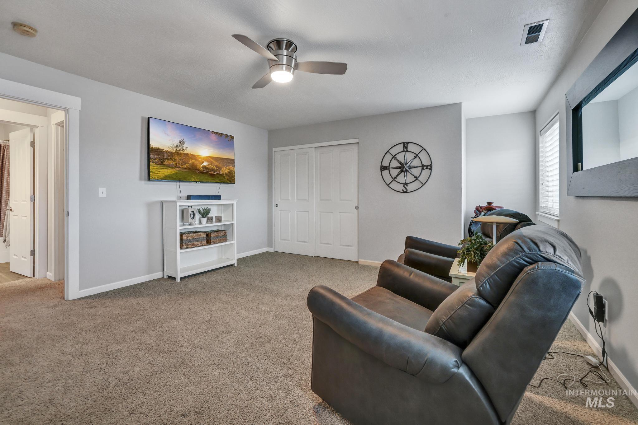 230 Cayuse Creek Drive Property Photo 33