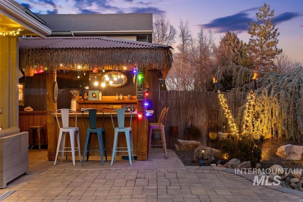 2816 S Bear Claw Way Property Photo 3