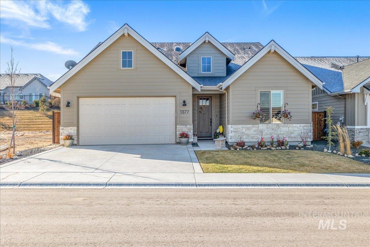 1377 W Eiger Dr Property Photo 3