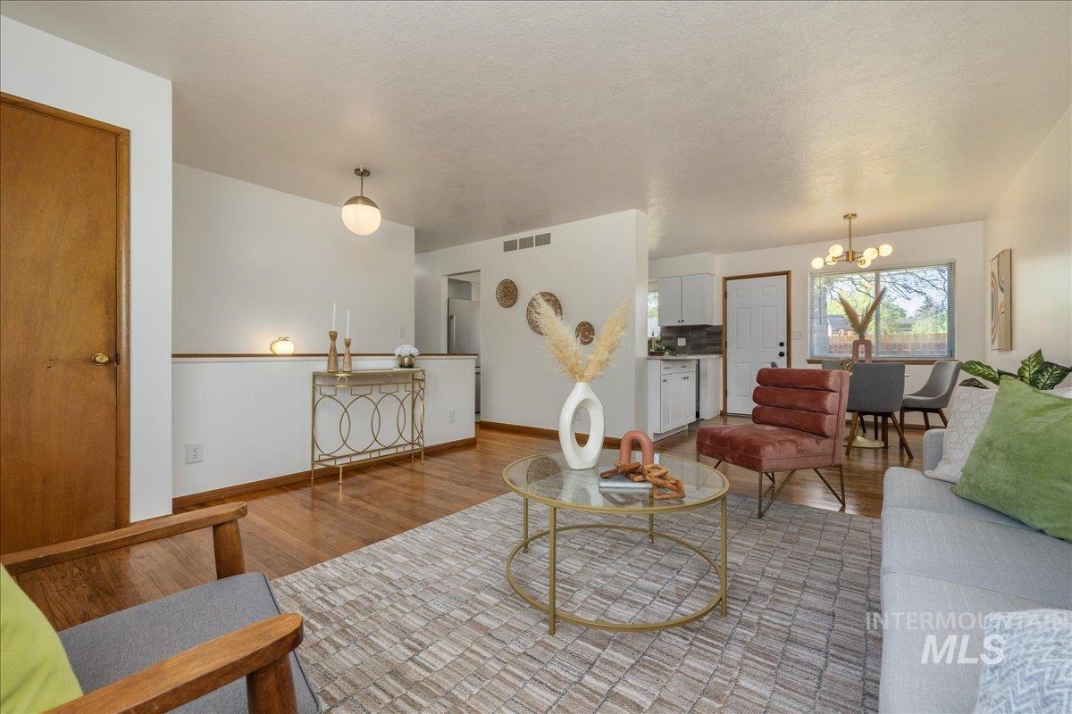 7121 Ashland Dr. Property Photo 6