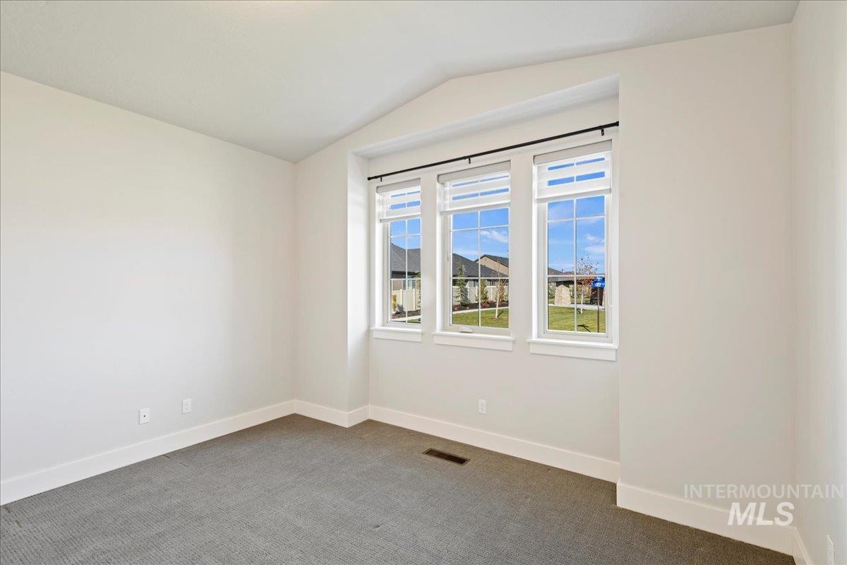 2523 E Berghan Ln Property Photo 25