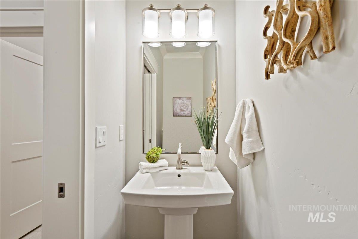 2523 E Berghan Ln Property Photo 30