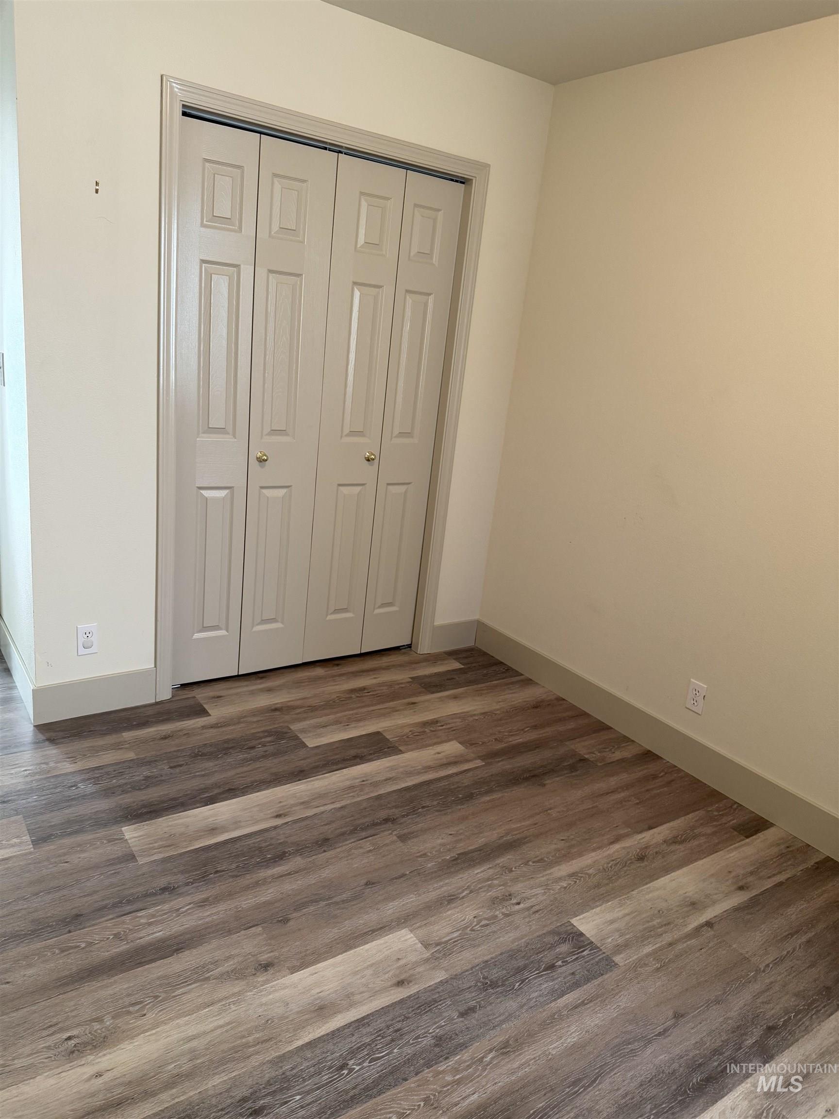 923 W Fifth Property Photo 15