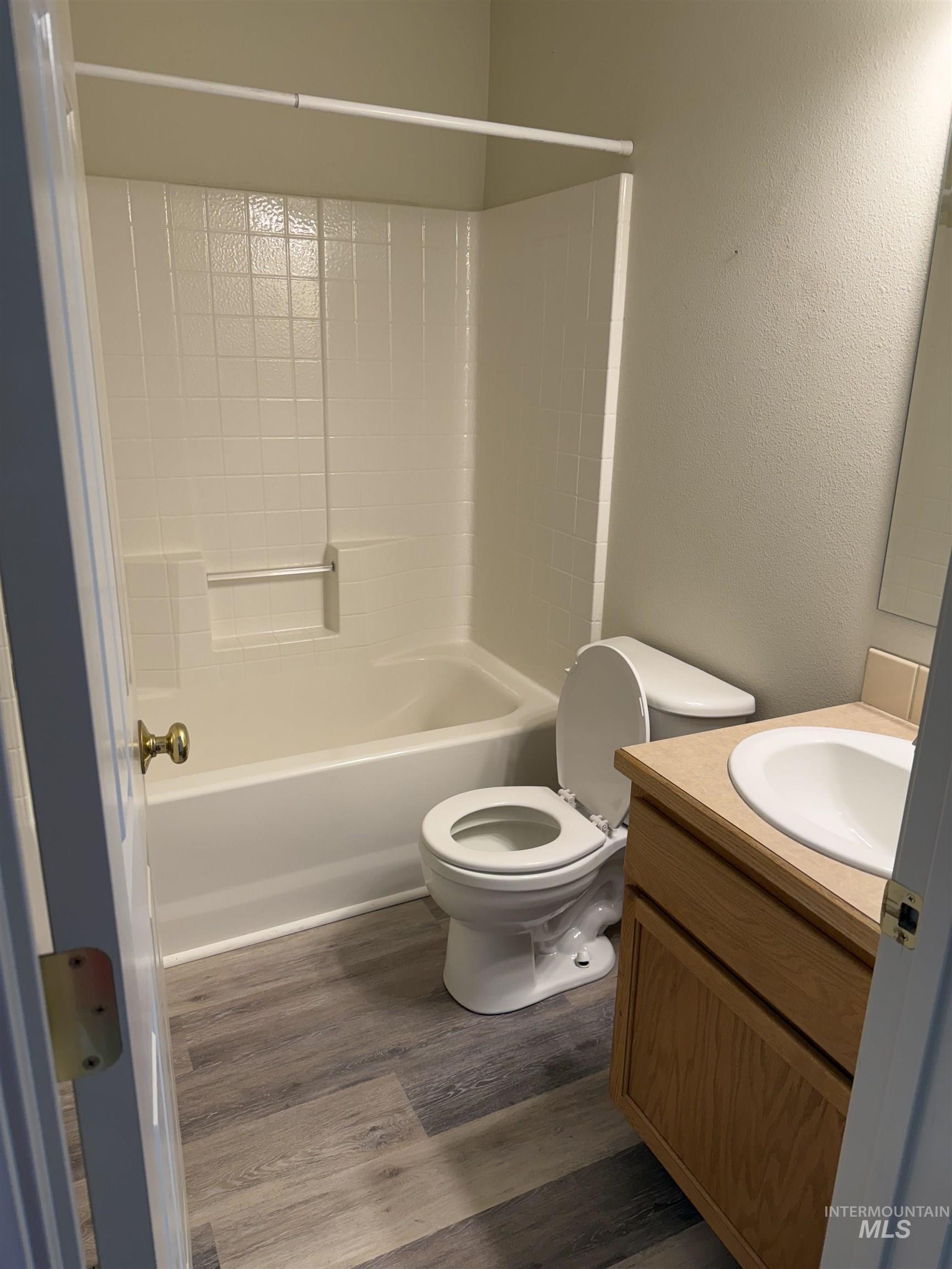 923 W Fifth Property Photo 17