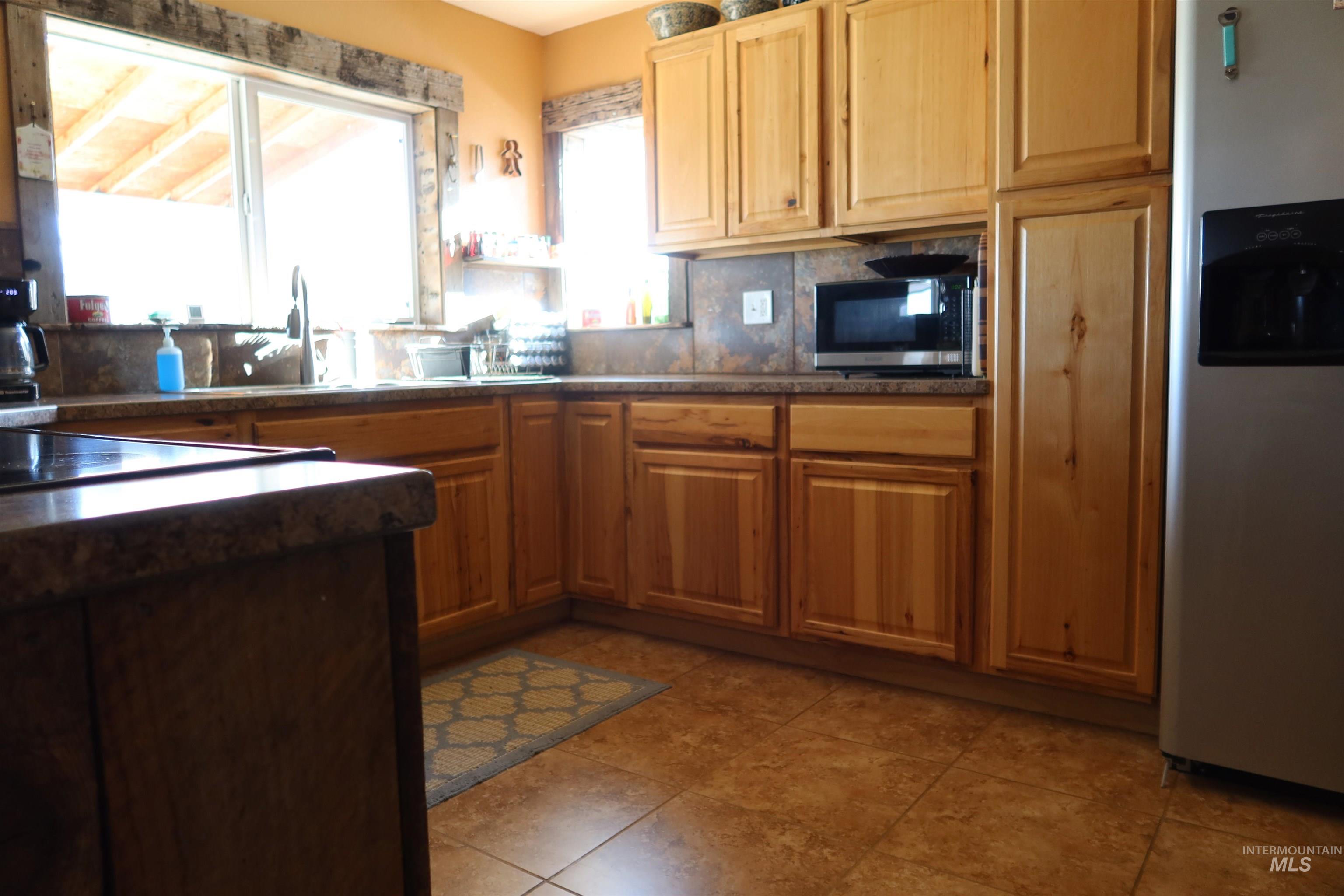 724 Mundy Gulch Rd Property Photo 8