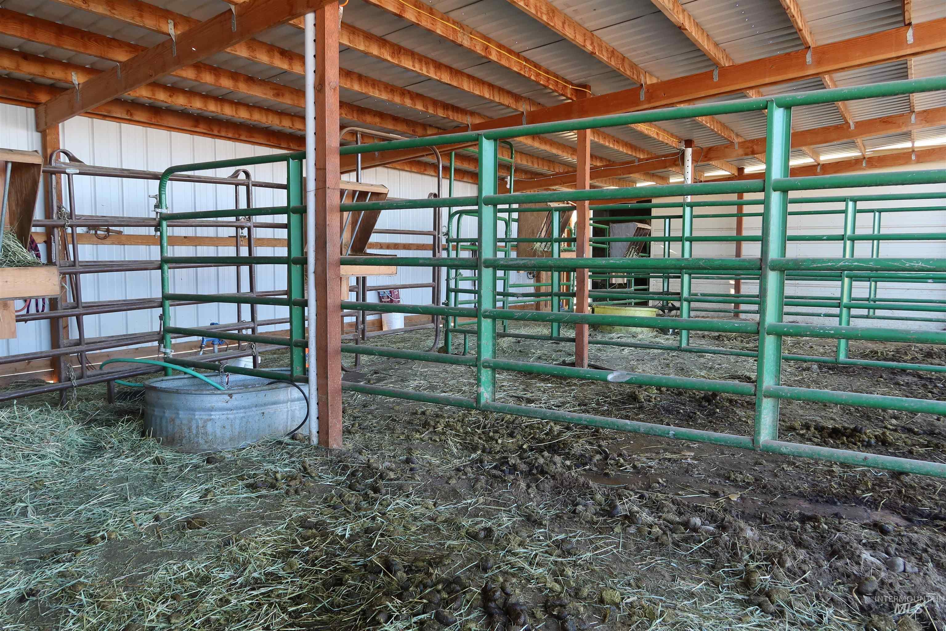 724 Mundy Gulch Rd Property Photo 26
