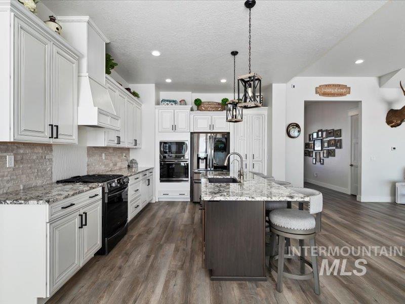 14933 Red Barn Ct Property Photo 11