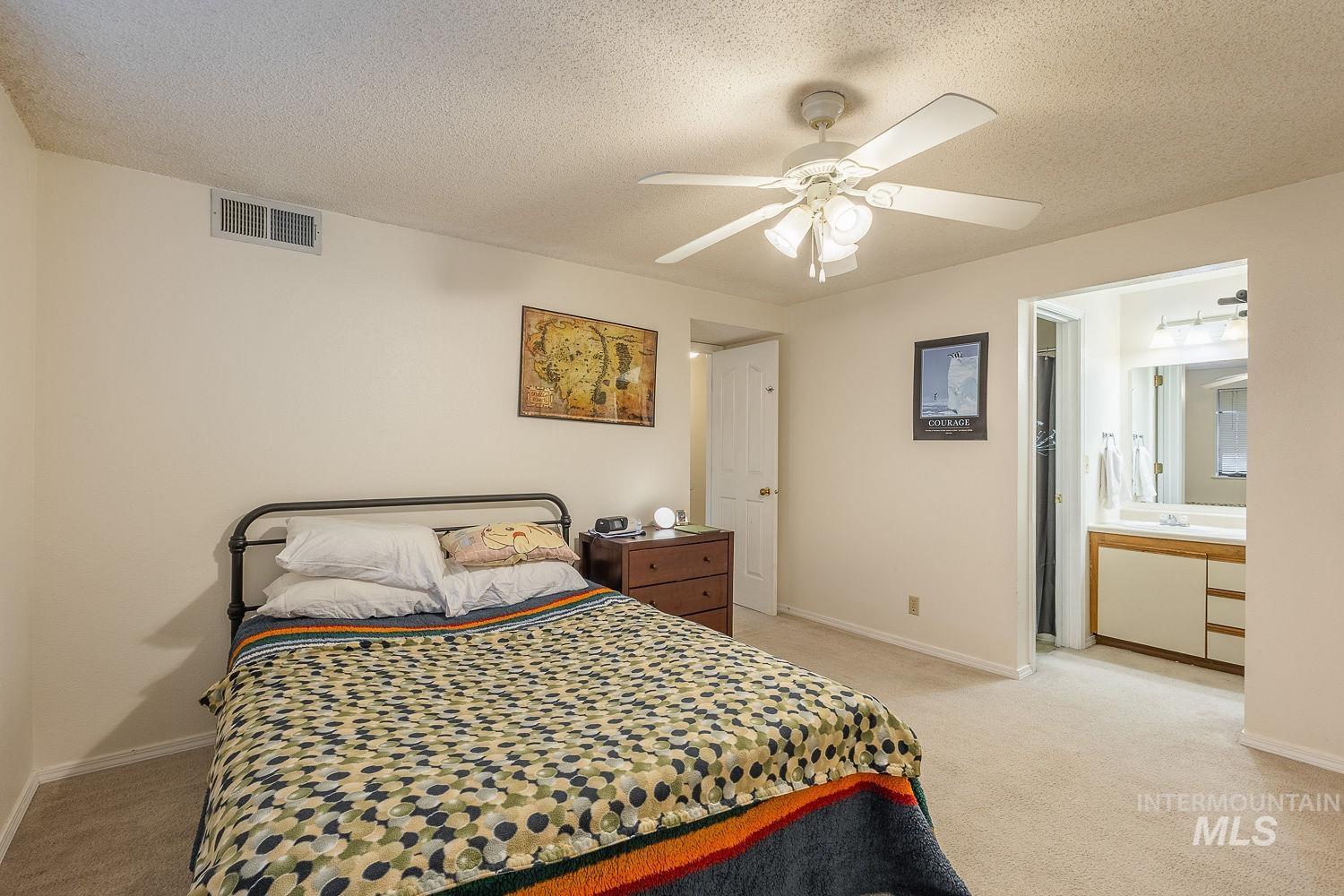 3719 Gekeler #46 Property Photo 16