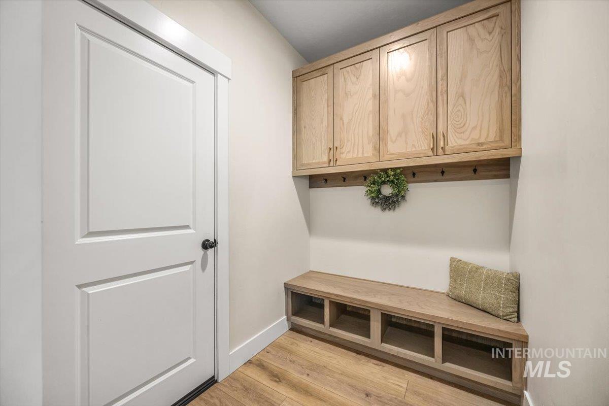 9126 W Bowie St. Property Photo 12