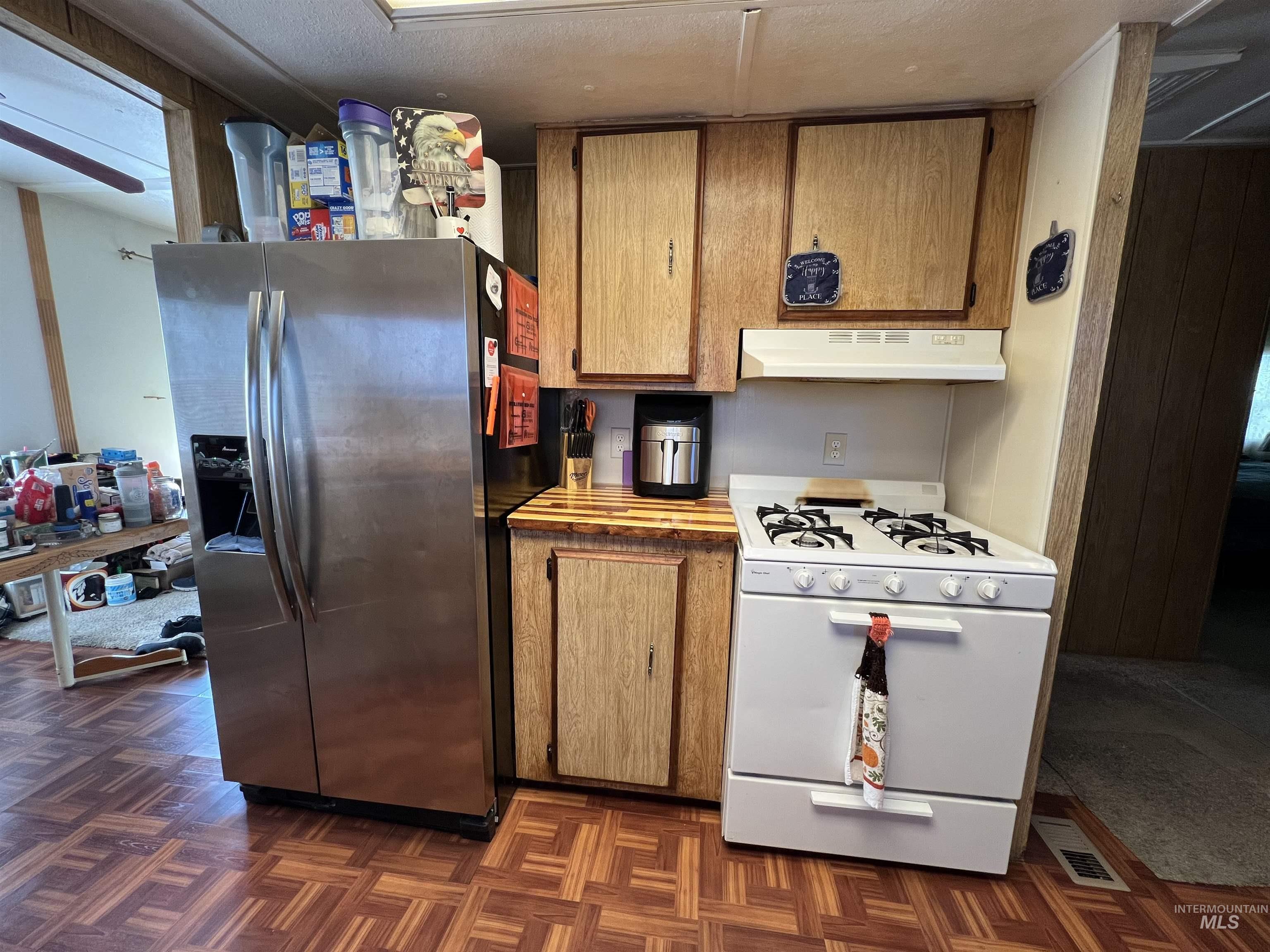 654 E 400 N Property Photo 11