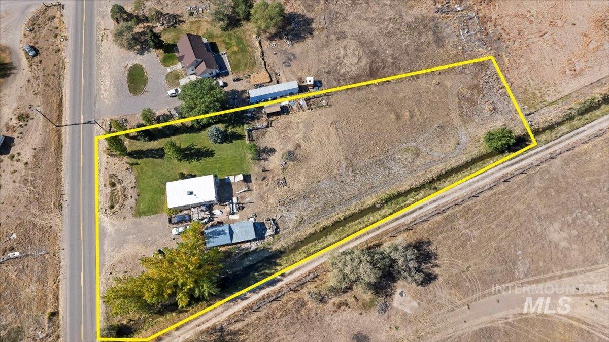 654 E 400 N Property Photo 19