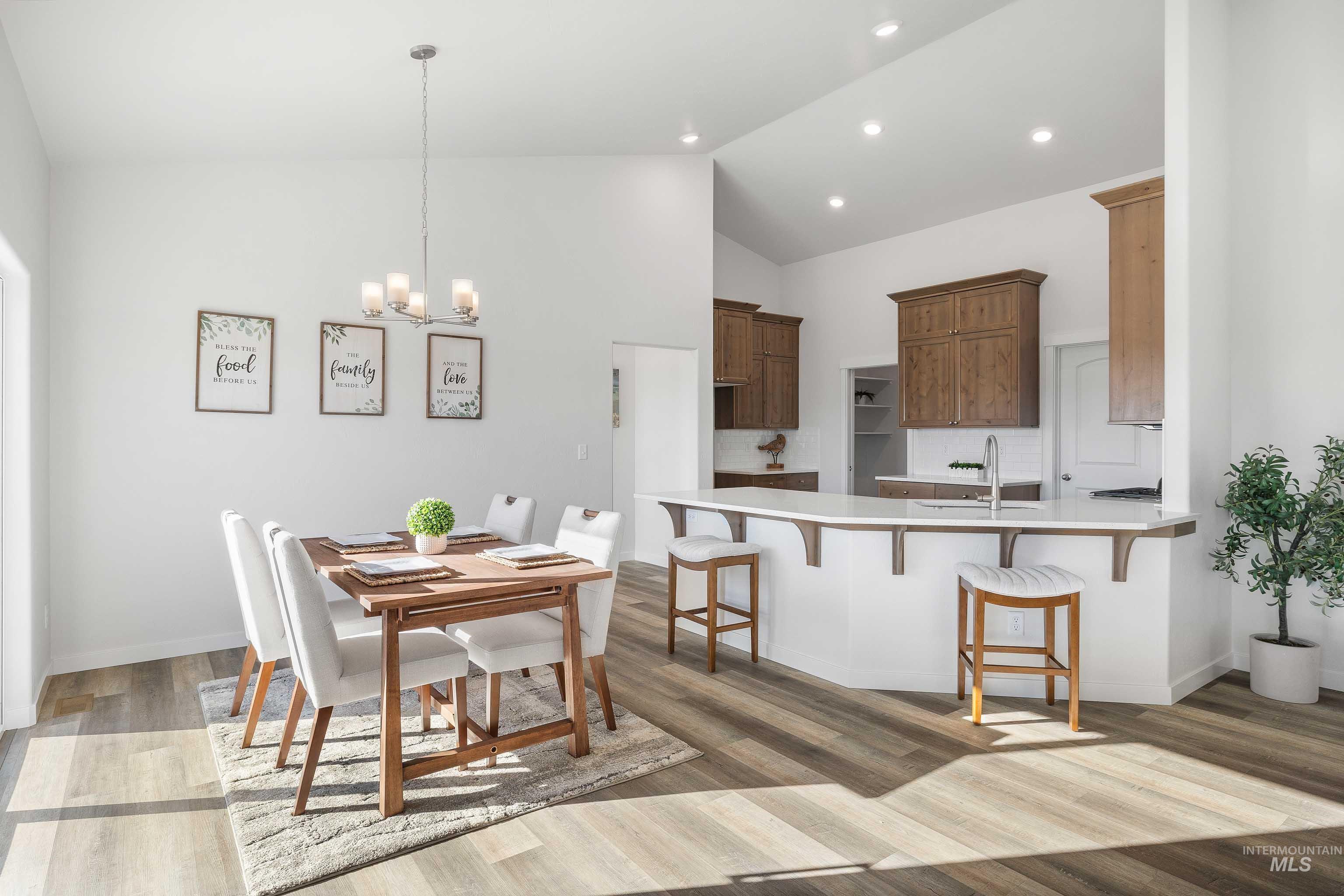 205 W 13th Ave Property Photo 11