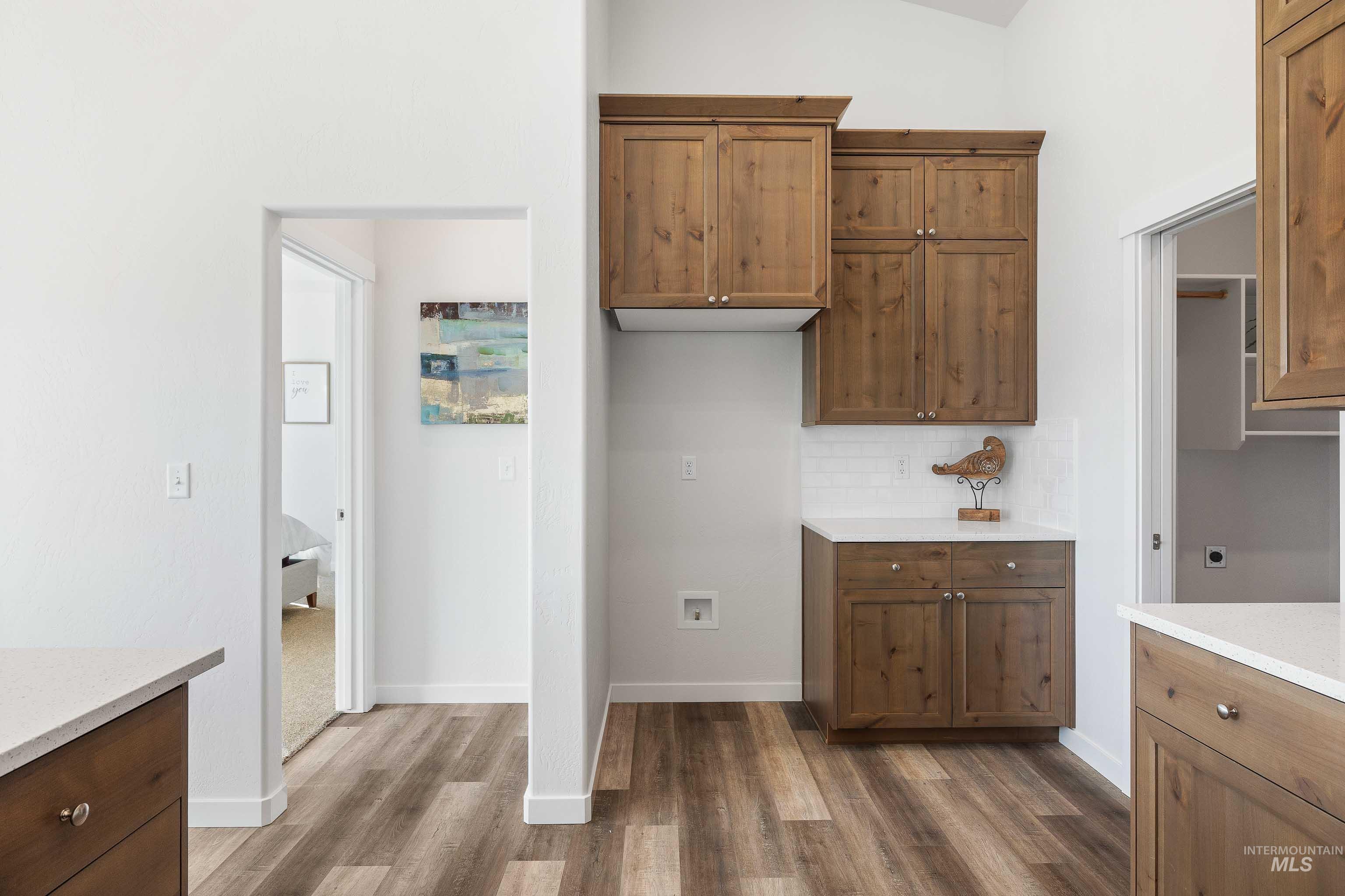 205 W 13th Ave Property Photo 15