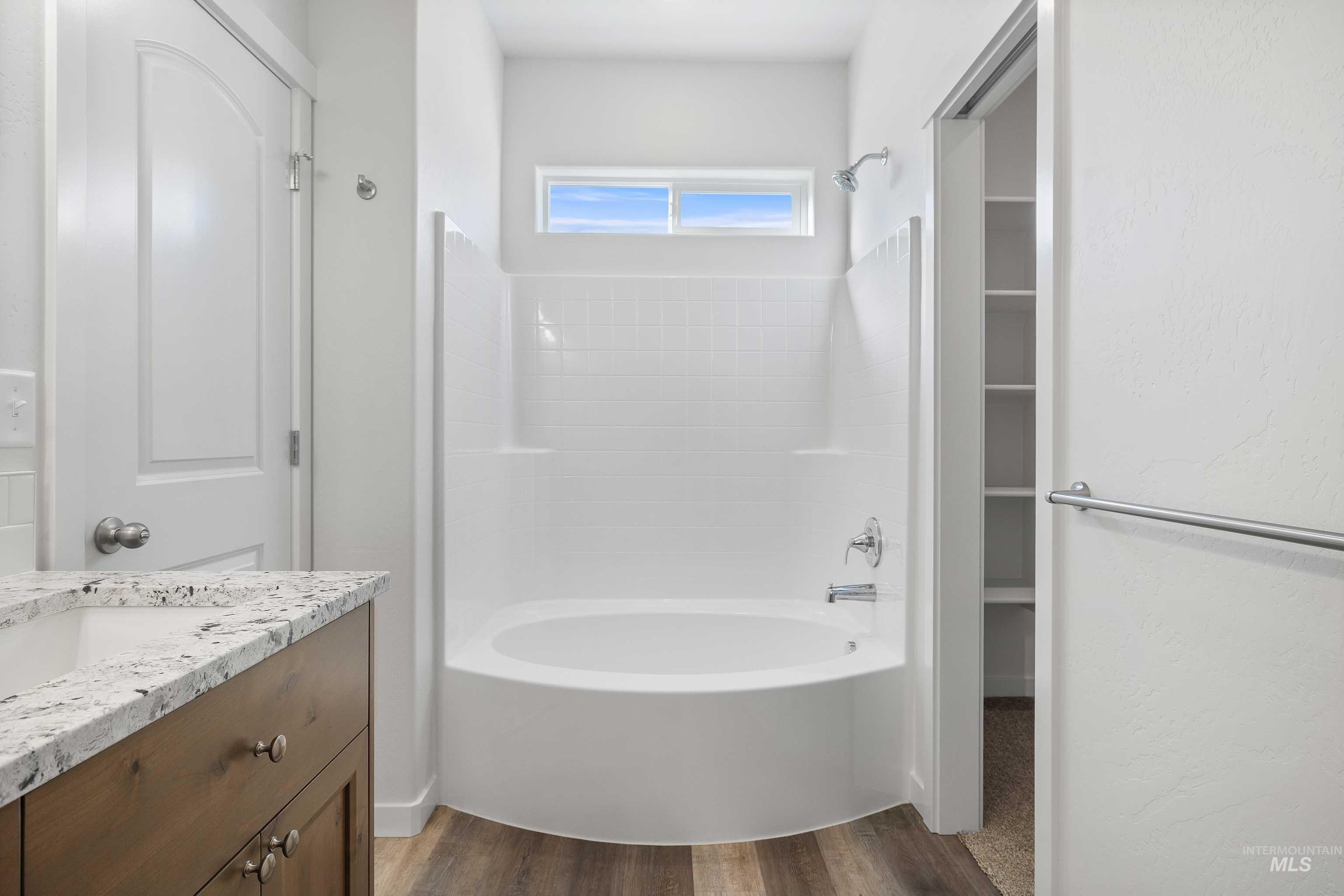 205 W 13th Ave Property Photo 20