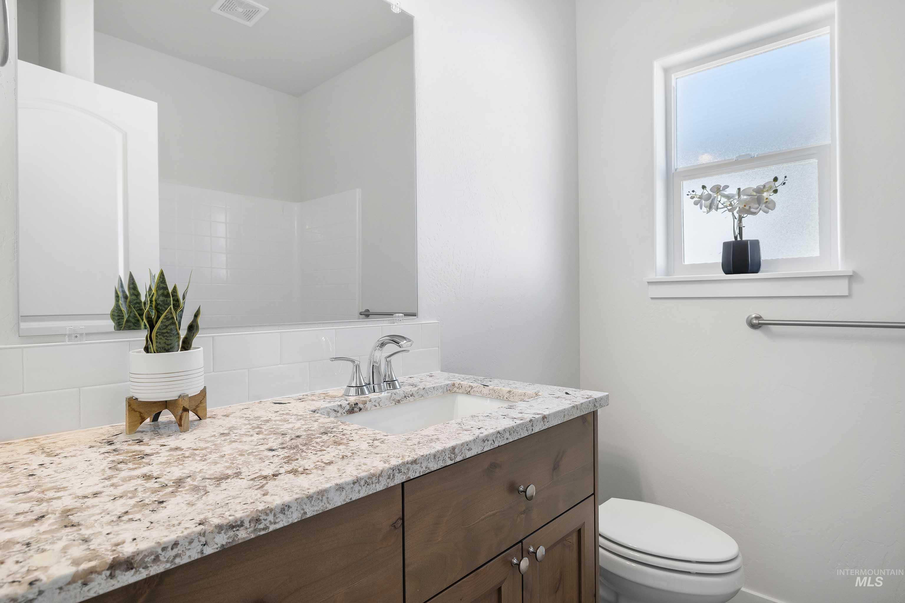 205 W 13th Ave Property Photo 26