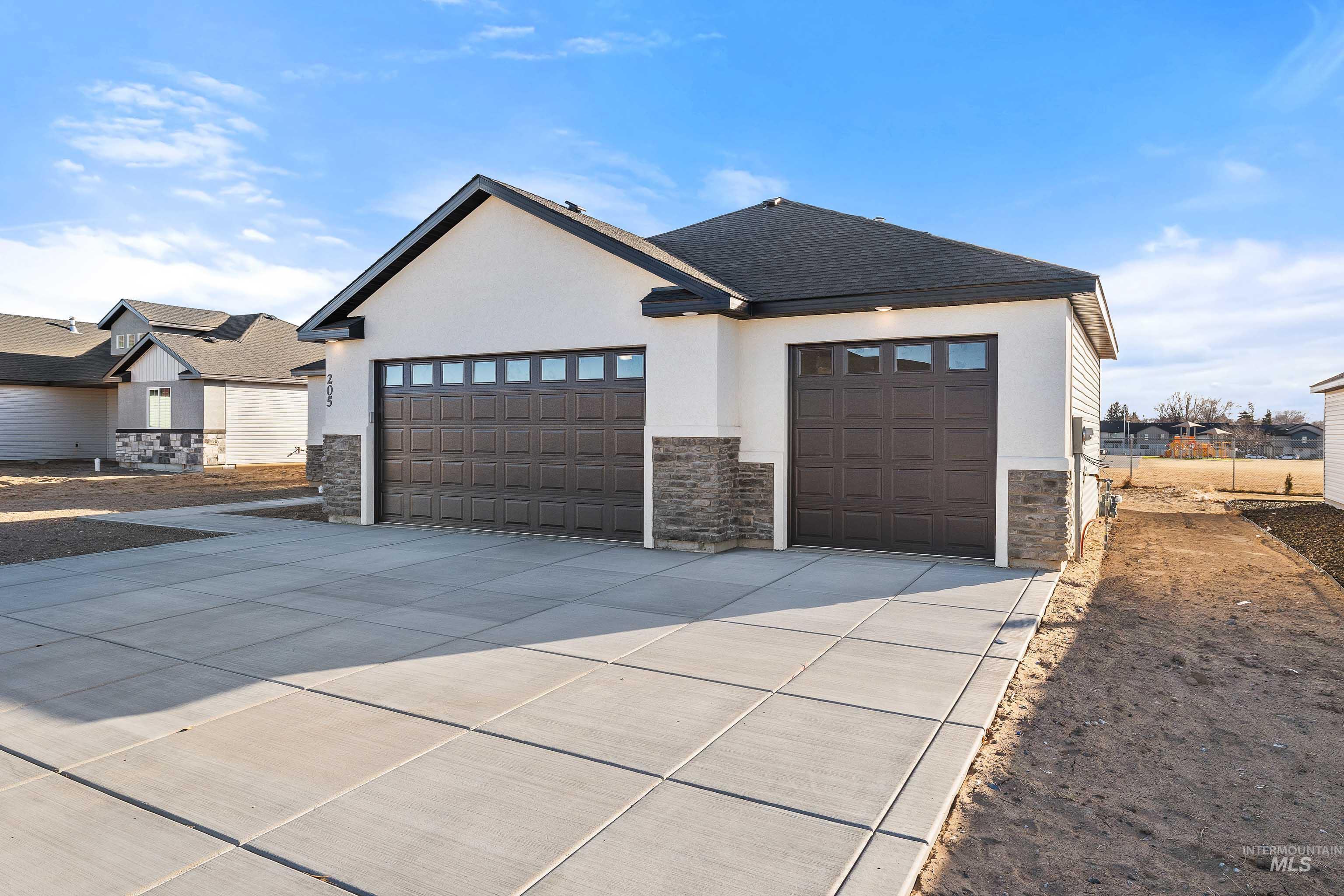 205 W 13th Ave Property Photo 34