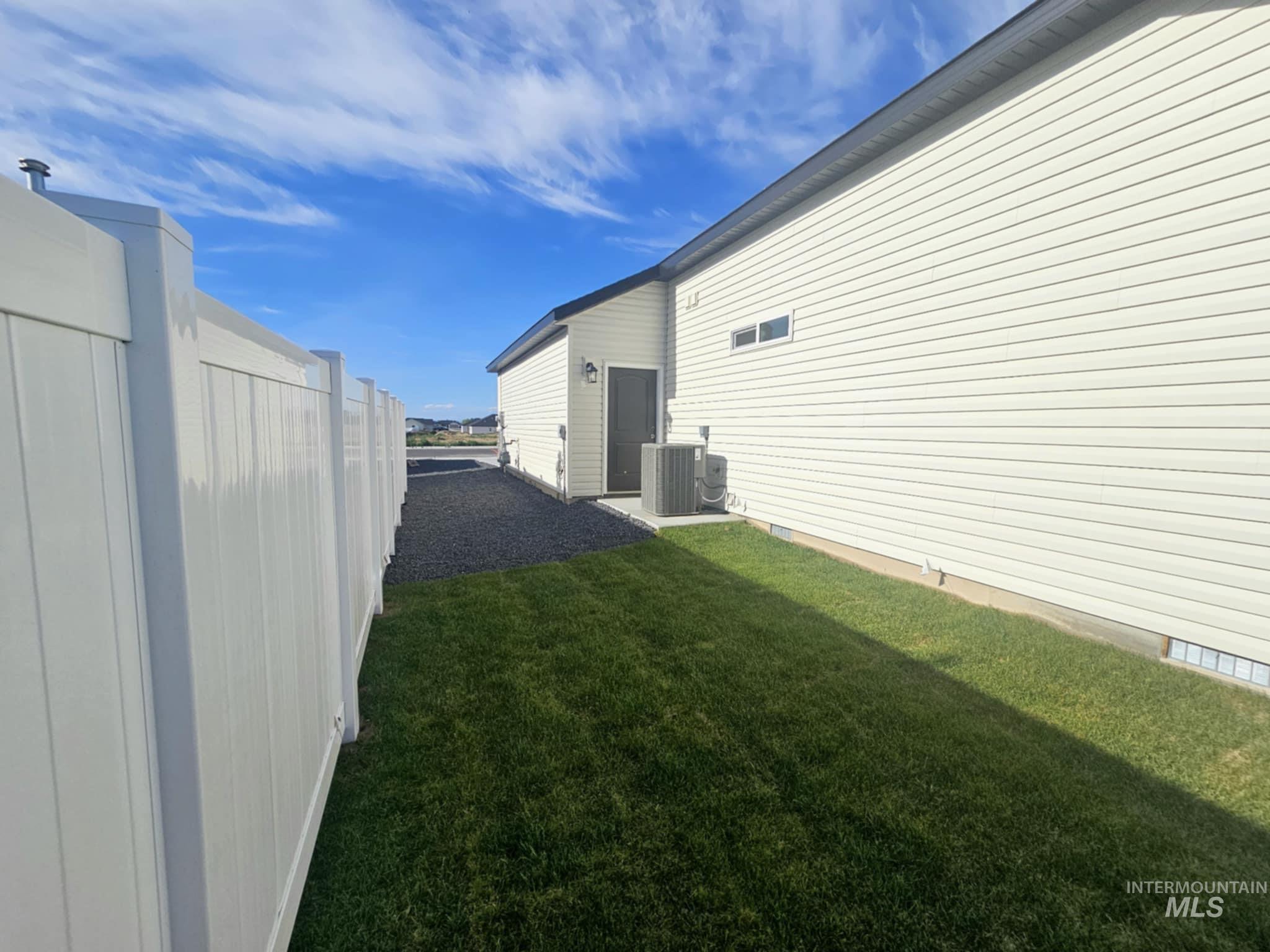 205 W 13th Ave Property Photo 35