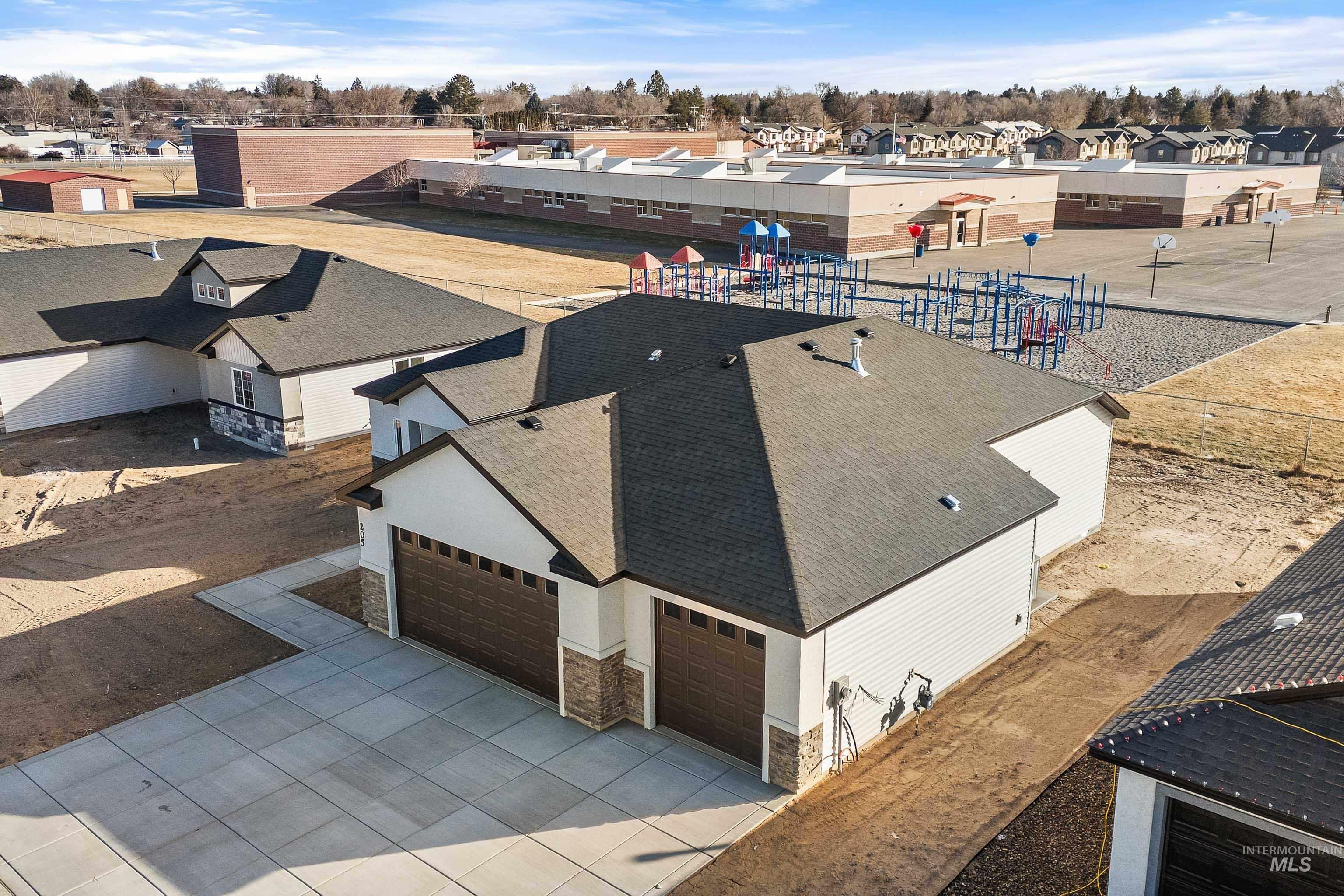 205 W 13th Ave Property Photo 42