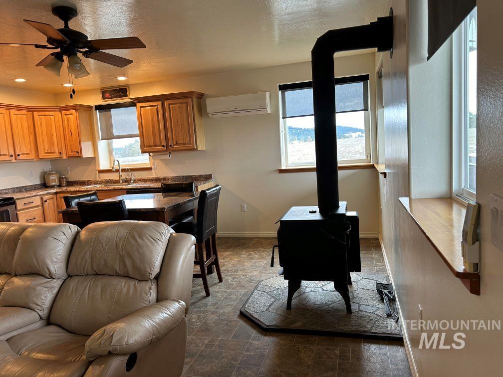 1401 East Road Property Photo 5