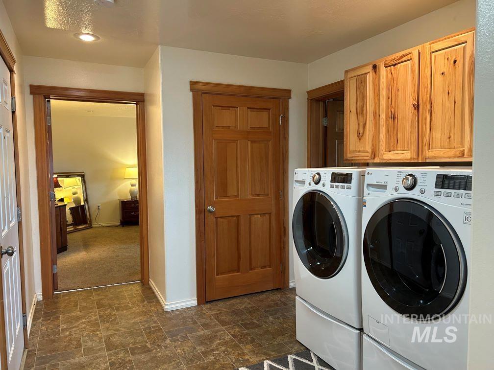 1401 East Road Property Photo 11