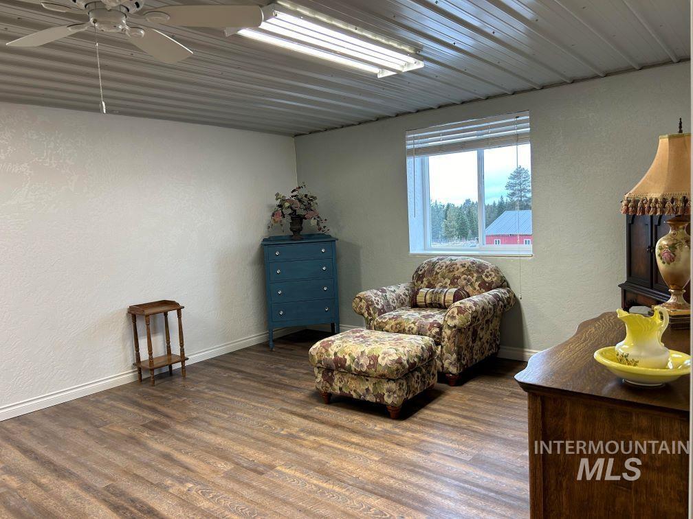 1401 East Road Property Photo 18