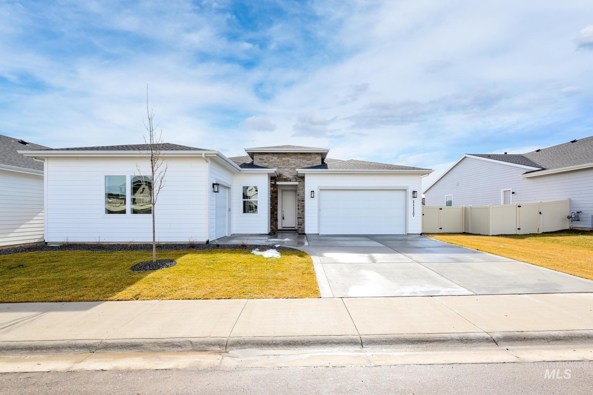 11117 W Threadgrass St Property Photo