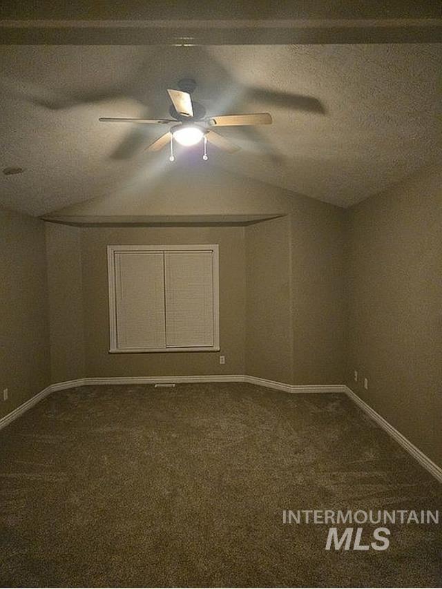 375 N 4th Property Photo 11
